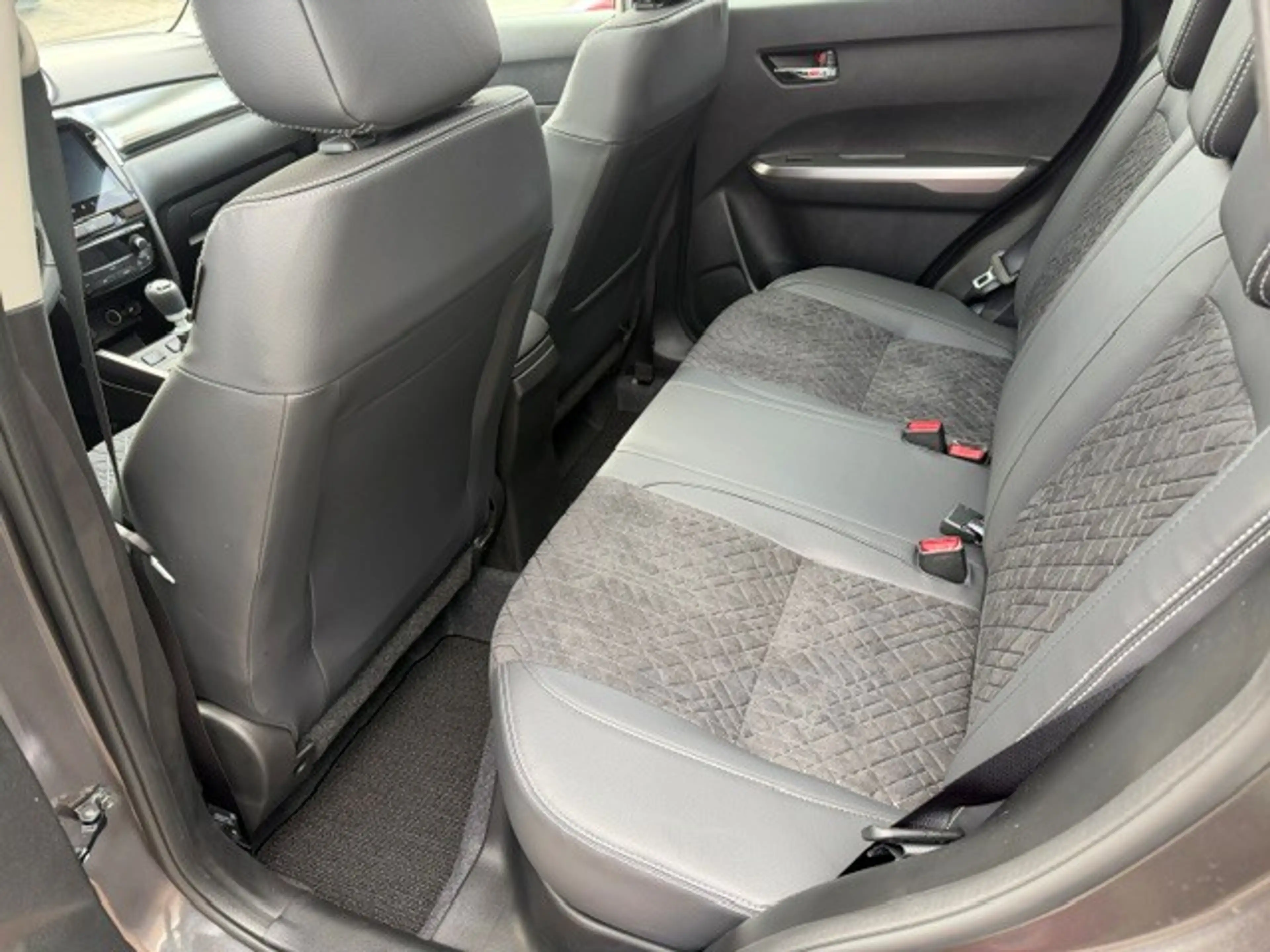 Suzuki Vitara Vitara 1.4 Boosterjet Hybrid Allgrip Comfort+ — photo 9