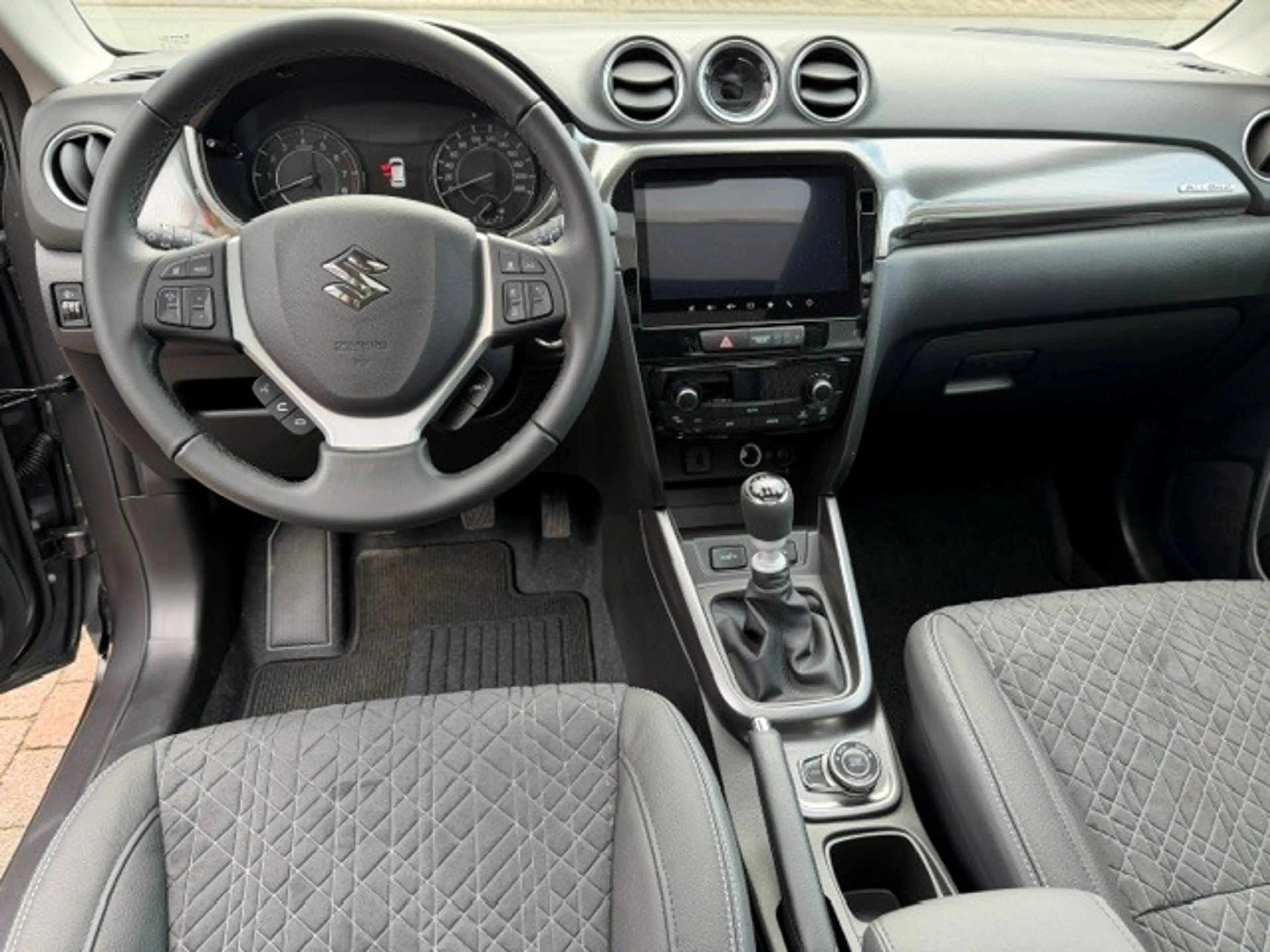 Suzuki Vitara Vitara 1.4 Boosterjet Hybrid Allgrip Comfort+ — photo 11
