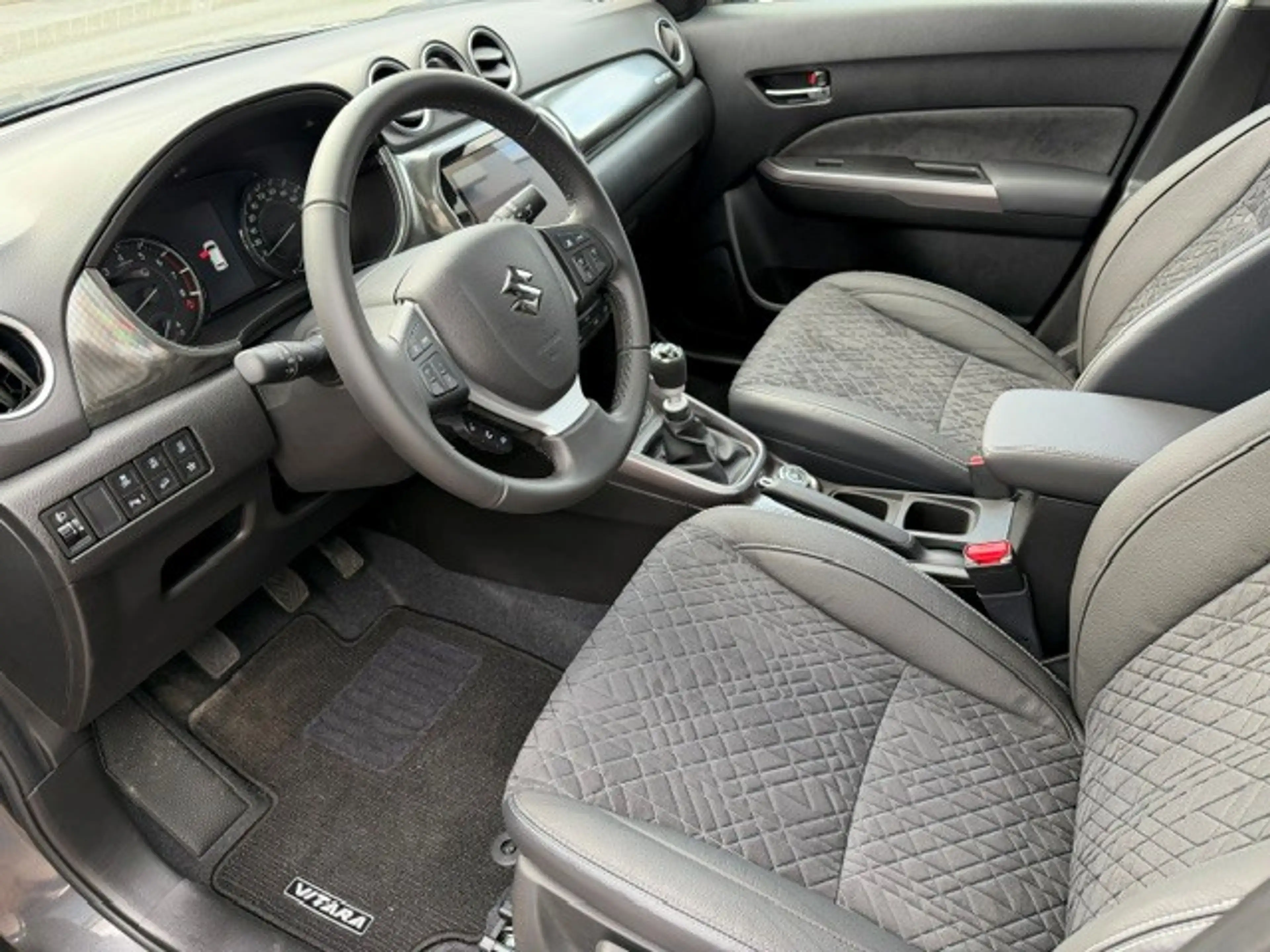 Suzuki Vitara Vitara 1.4 Boosterjet Hybrid Allgrip Comfort+ — photo 14