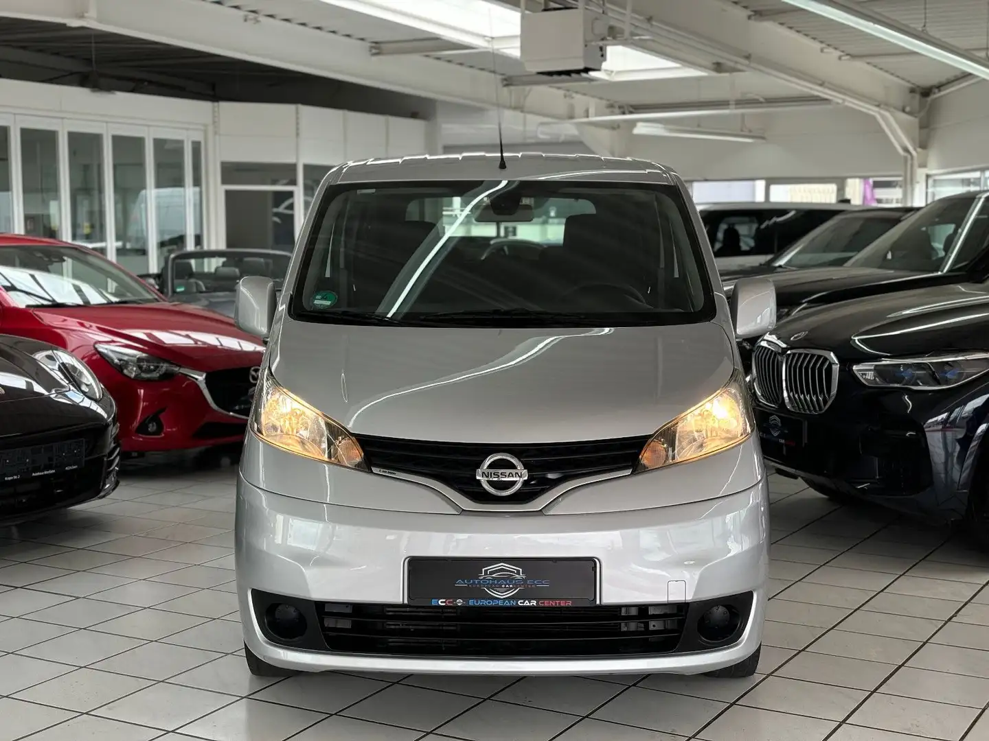 Nissan NV200 Evalia Tekna 7 Sitzer*AHK*NAVI* Silber - 2