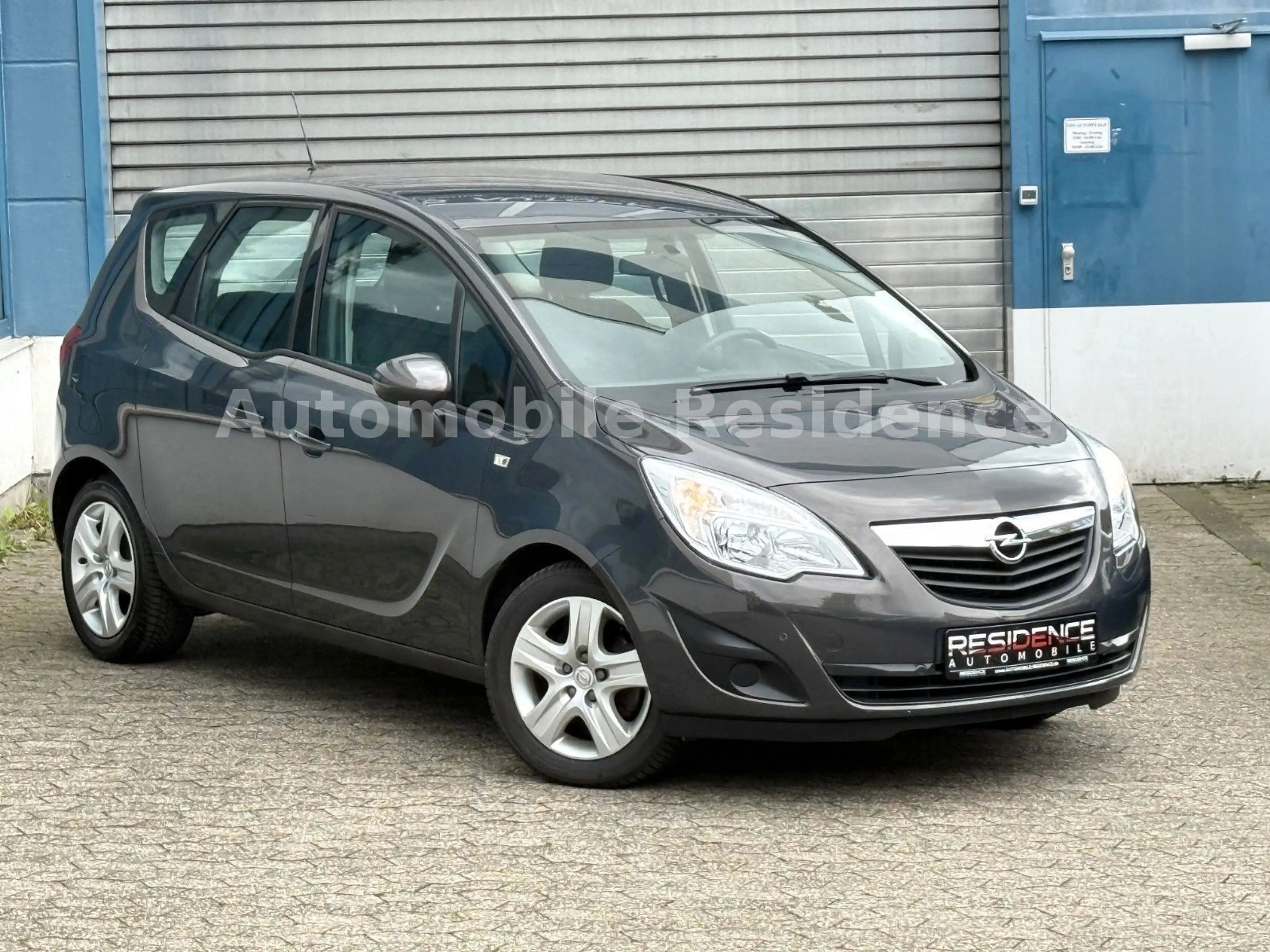 Opel Meriva B Edition1.4 AUT.*AHK*TEMP*MFL*PDC*SHZ*1H