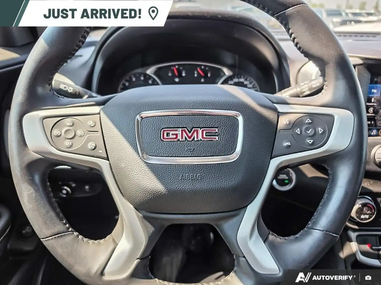 GMC Terrain photo GMC Terrain