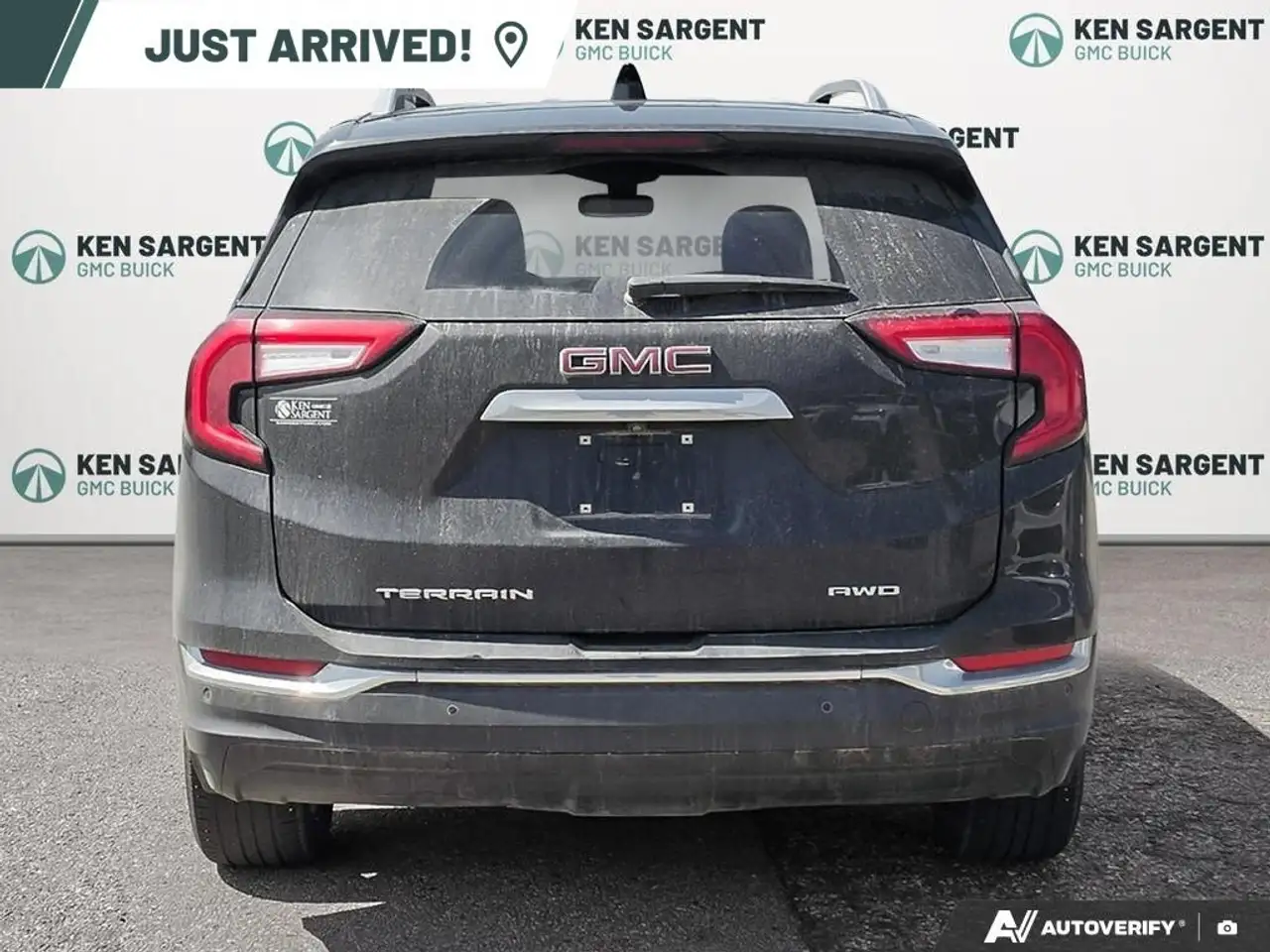 GMC Terrain photo GMC Terrain