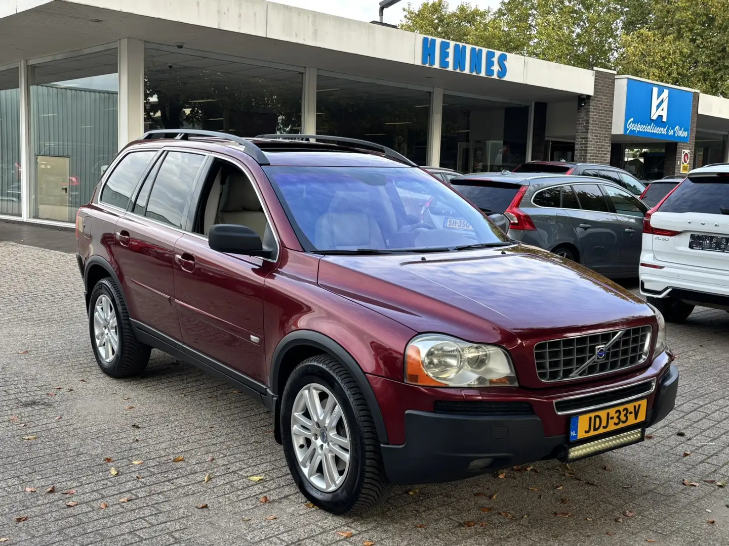 Volvo XC90 4.4 V8 AWD Summum schuifdak BTW voordeel €850,- Rood - 1