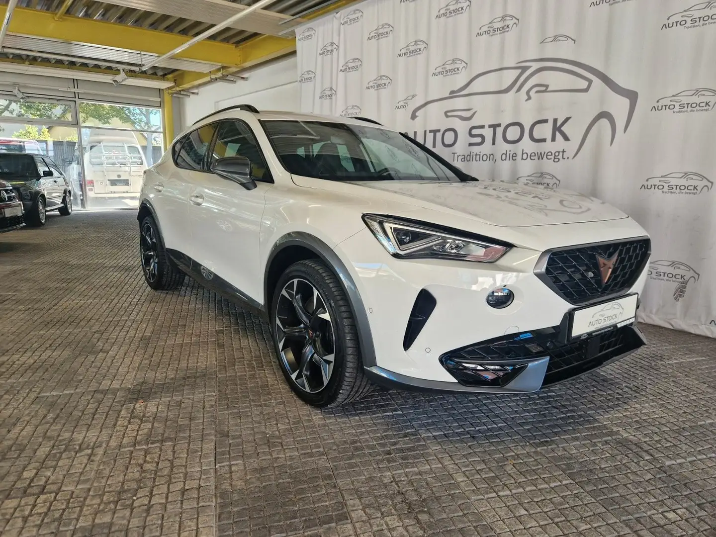 CUPRA Formentor VZ 2.0 TSI DSG Navi LED ACC PDC Sitzh. Weiß - 1