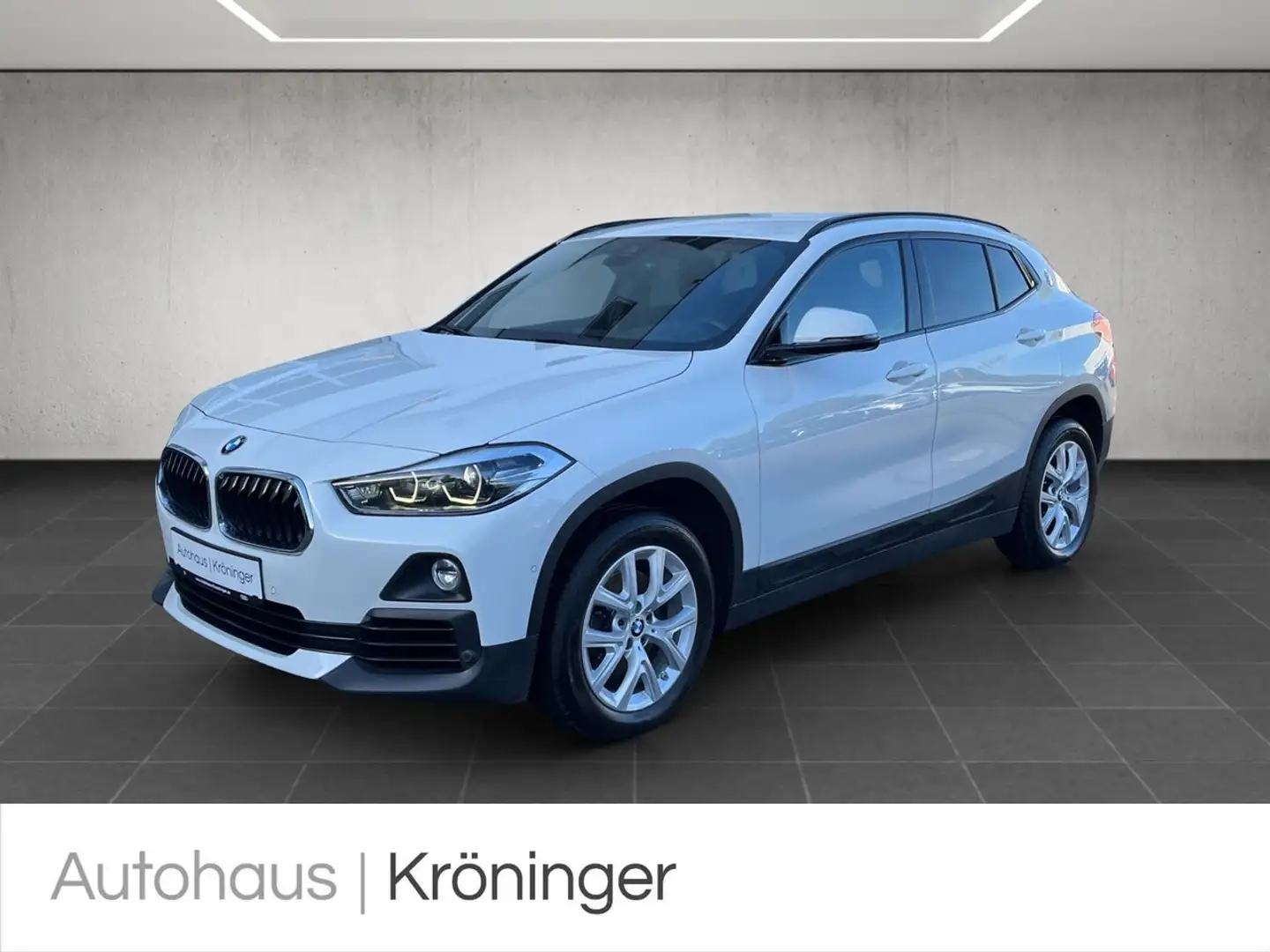 BMW X2 sDrive 18 i Advantage Plus Weiß - 1