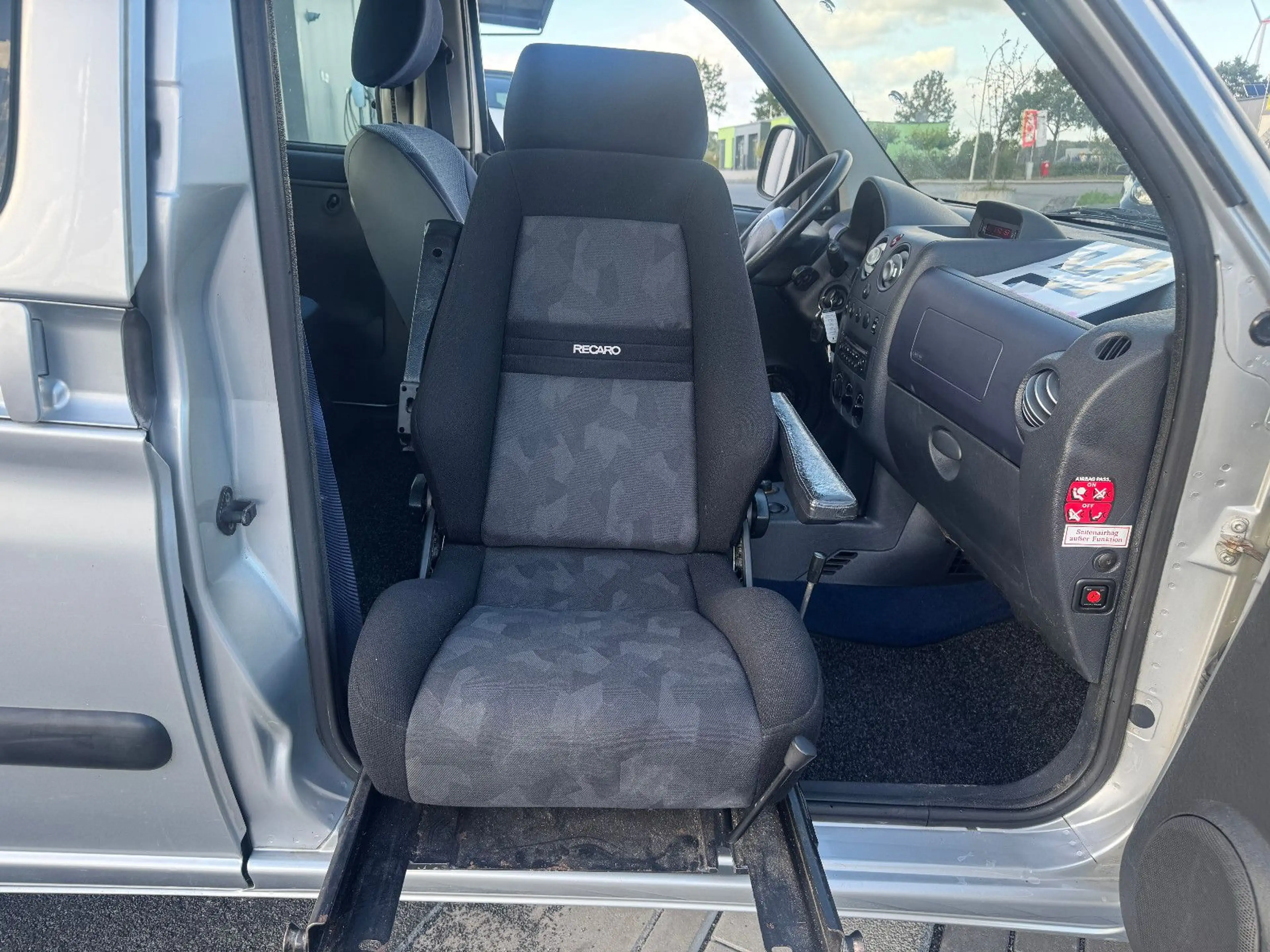 Citroen Berlingo 1.6 16V Multispace Plus ROLLSTUHL — photo 12
