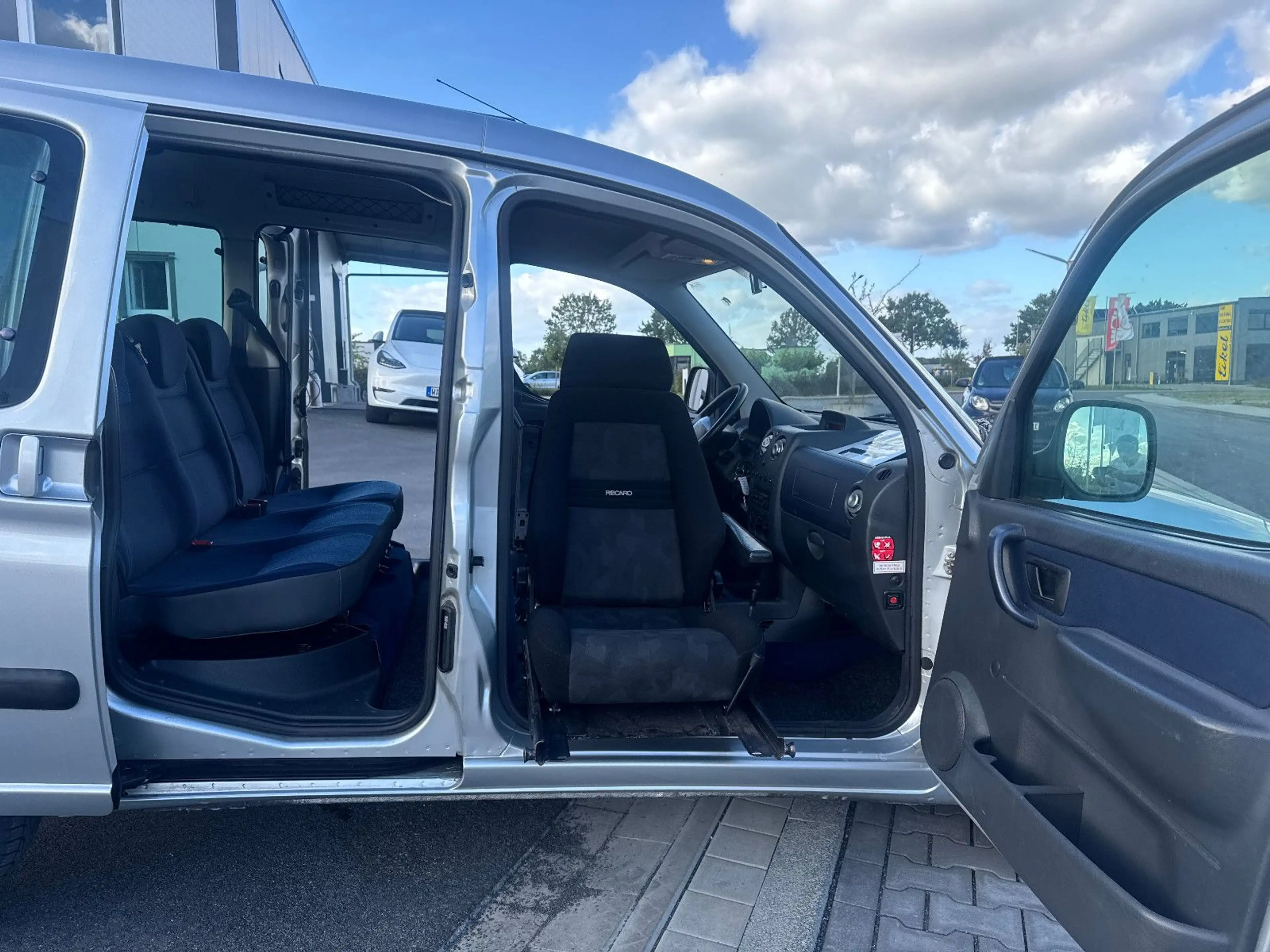 Citroen Berlingo 1.6 16V Multispace Plus ROLLSTUHL — photo 4