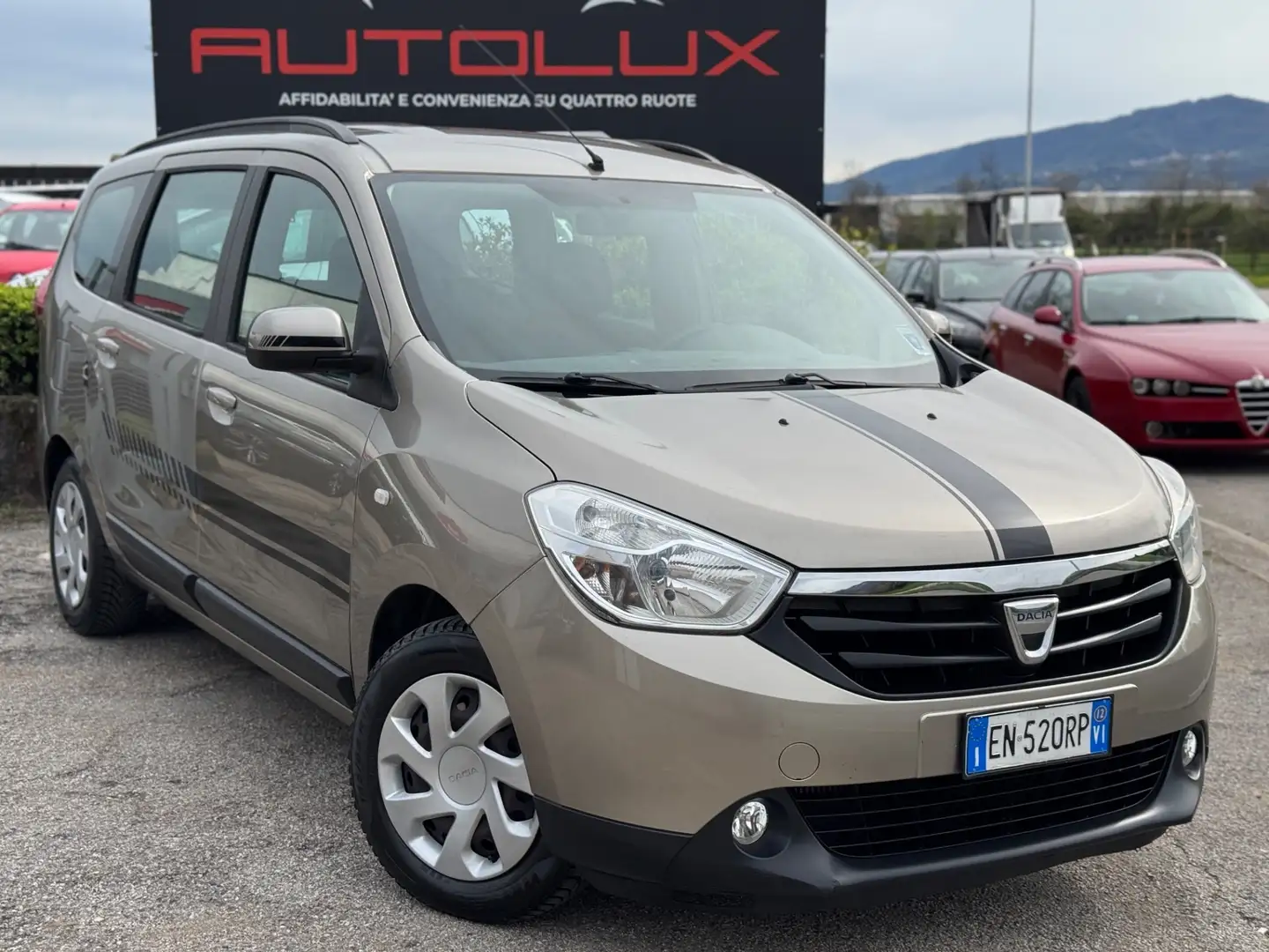 Dacia Lodgy 1.5 dCi 8V 90CV 5 posti Lauréate Grigio - 2