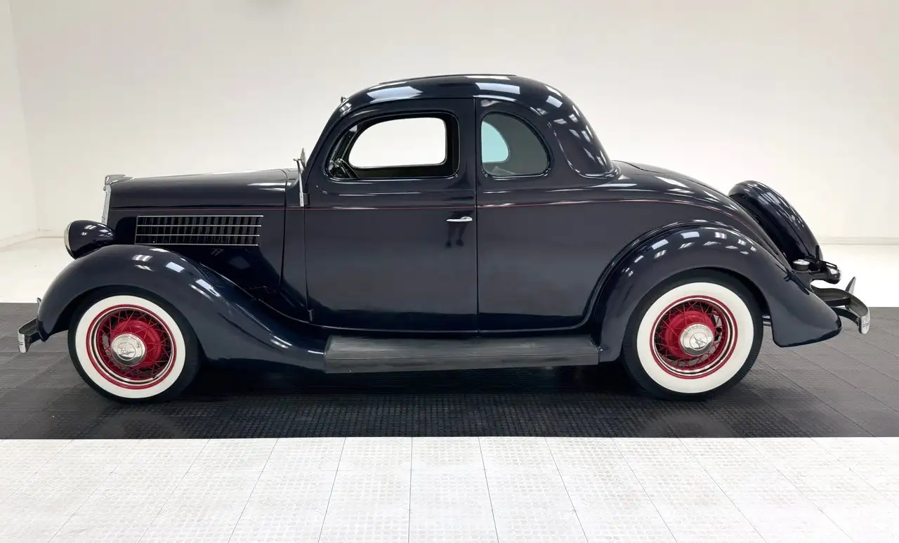 Ford V8 Series 5 Window Coupe, foto 2