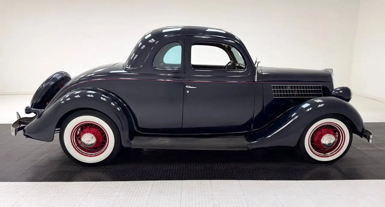 Ford V8 Series 5 Window Coupe, foto 6
