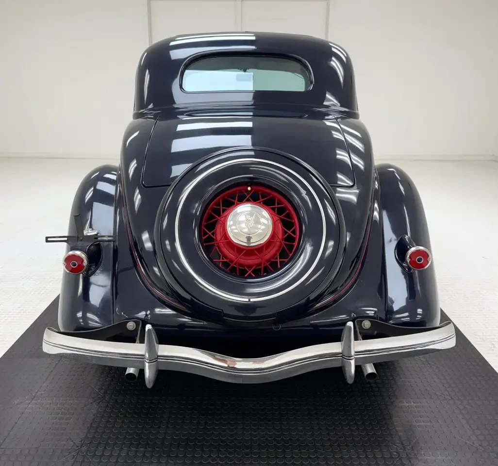 Ford V8 Series 5 Window Coupe, foto 4