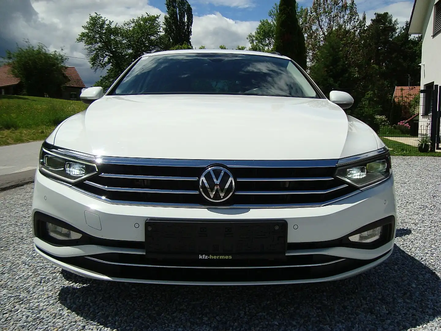 Volkswagen Passat Variant 2.0 TDI DSG IQ-LED Matrix AHV Unlimited Blanc - 2