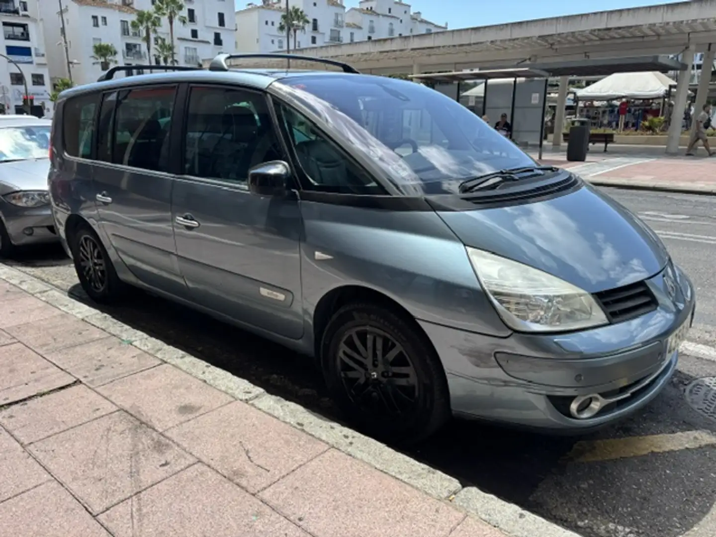 Renault Espace Grand 2.0dCi Initiale Aut. 175 Gris - 2