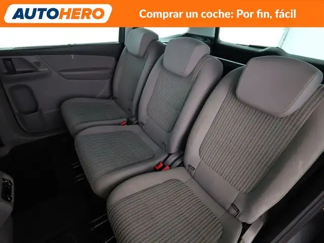 SEAT Alhambra view 15