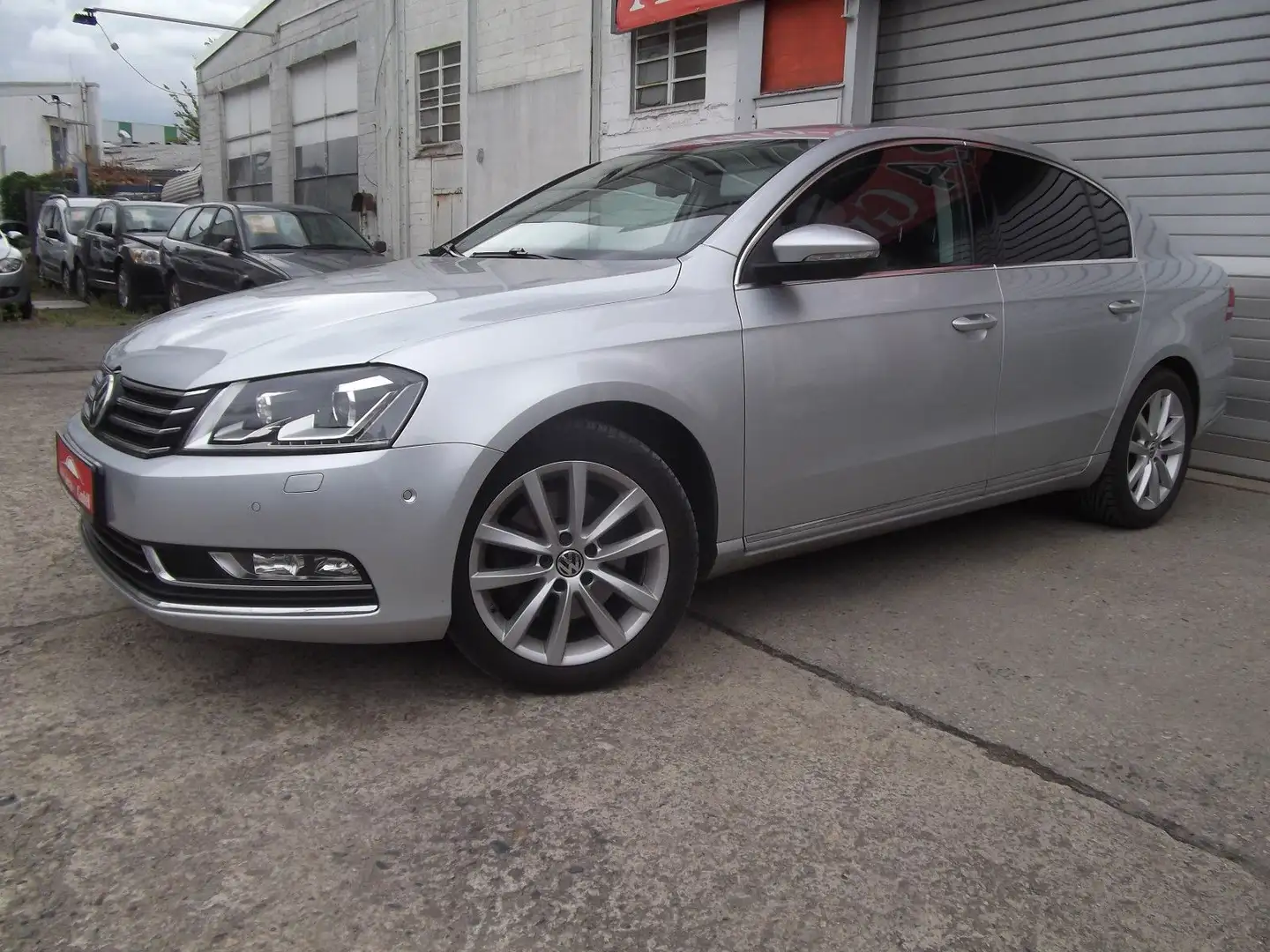 Volkswagen Passat 1,8i  Highline Autom, Navi, Leder Argent - 1