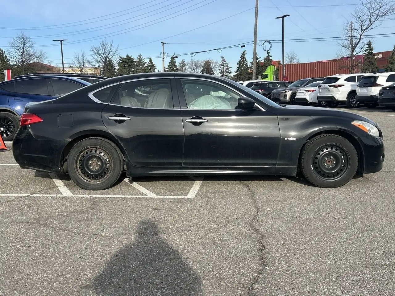 Infiniti M снимка Infiniti M