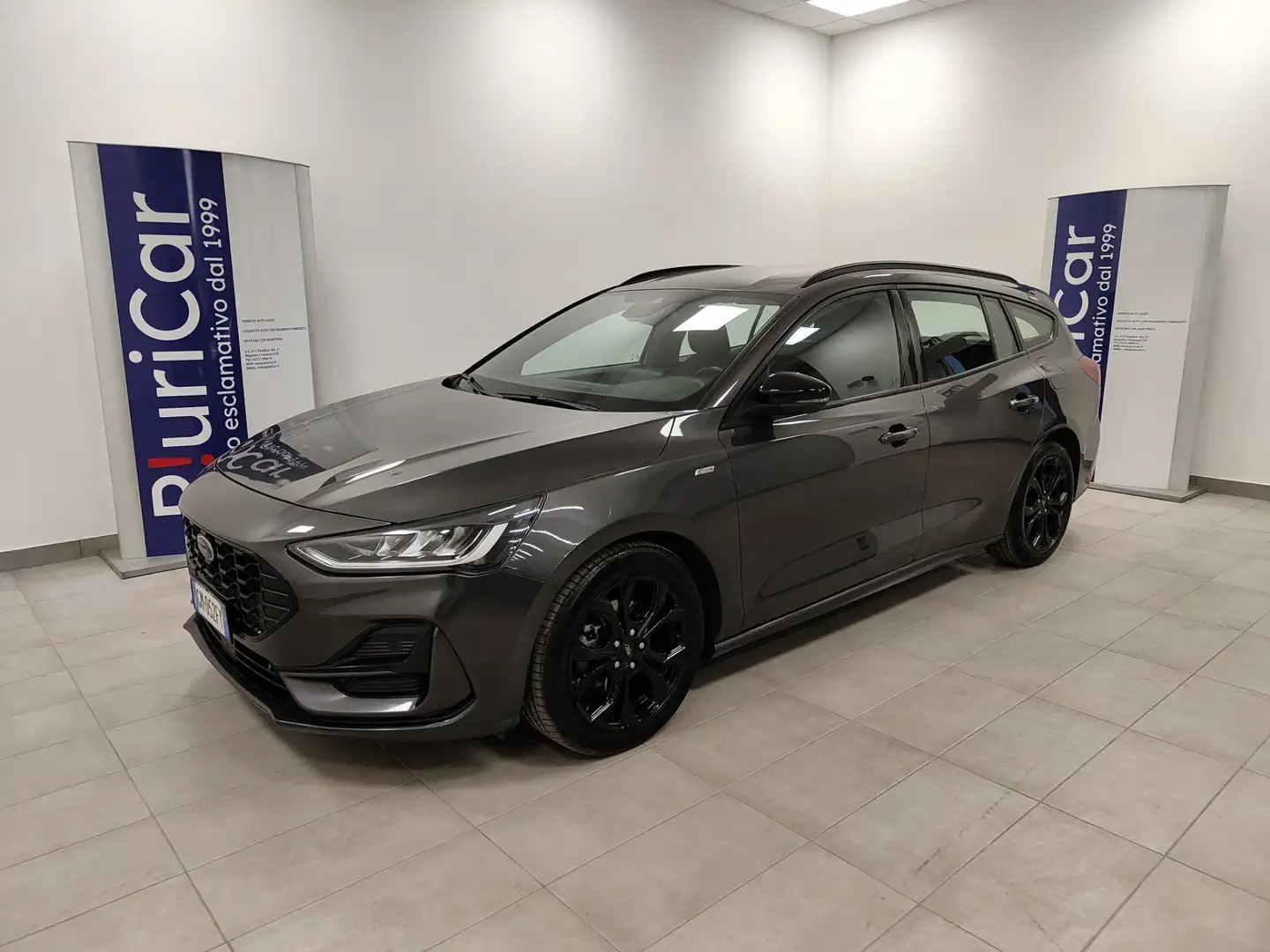 Ford Focus 1.0 EcoBoost Hybrid Powershift SW ST-Line Design Gris - 1