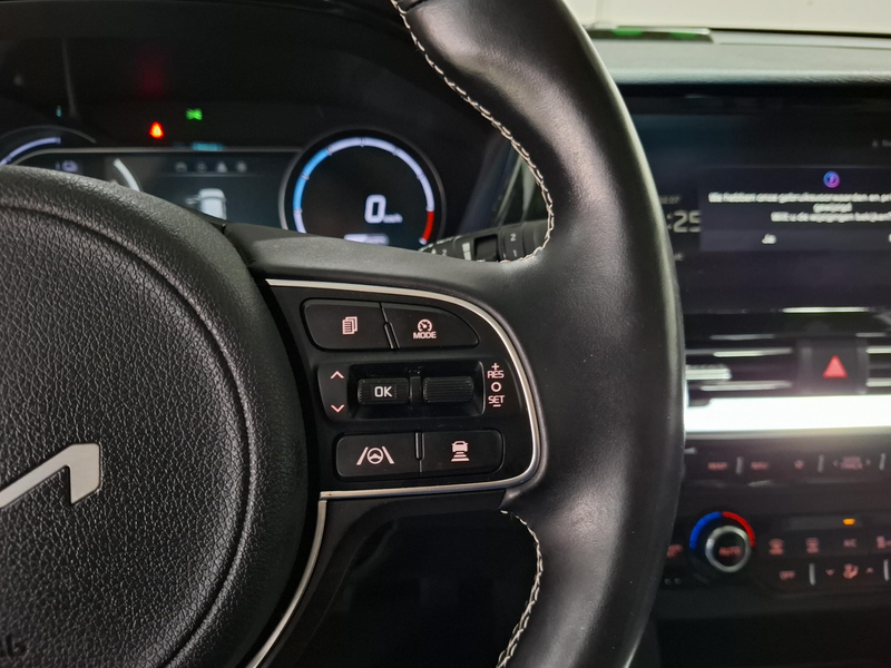 Kia e-Niro DynamicPlusLine 64 kWh SOH 100% Stoel en Stuur ver — photo 9