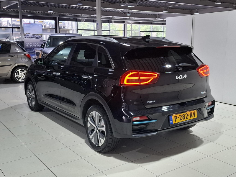 Kia e-Niro DynamicPlusLine 64 kWh SOH 100% Stoel en Stuur ver — photo 6