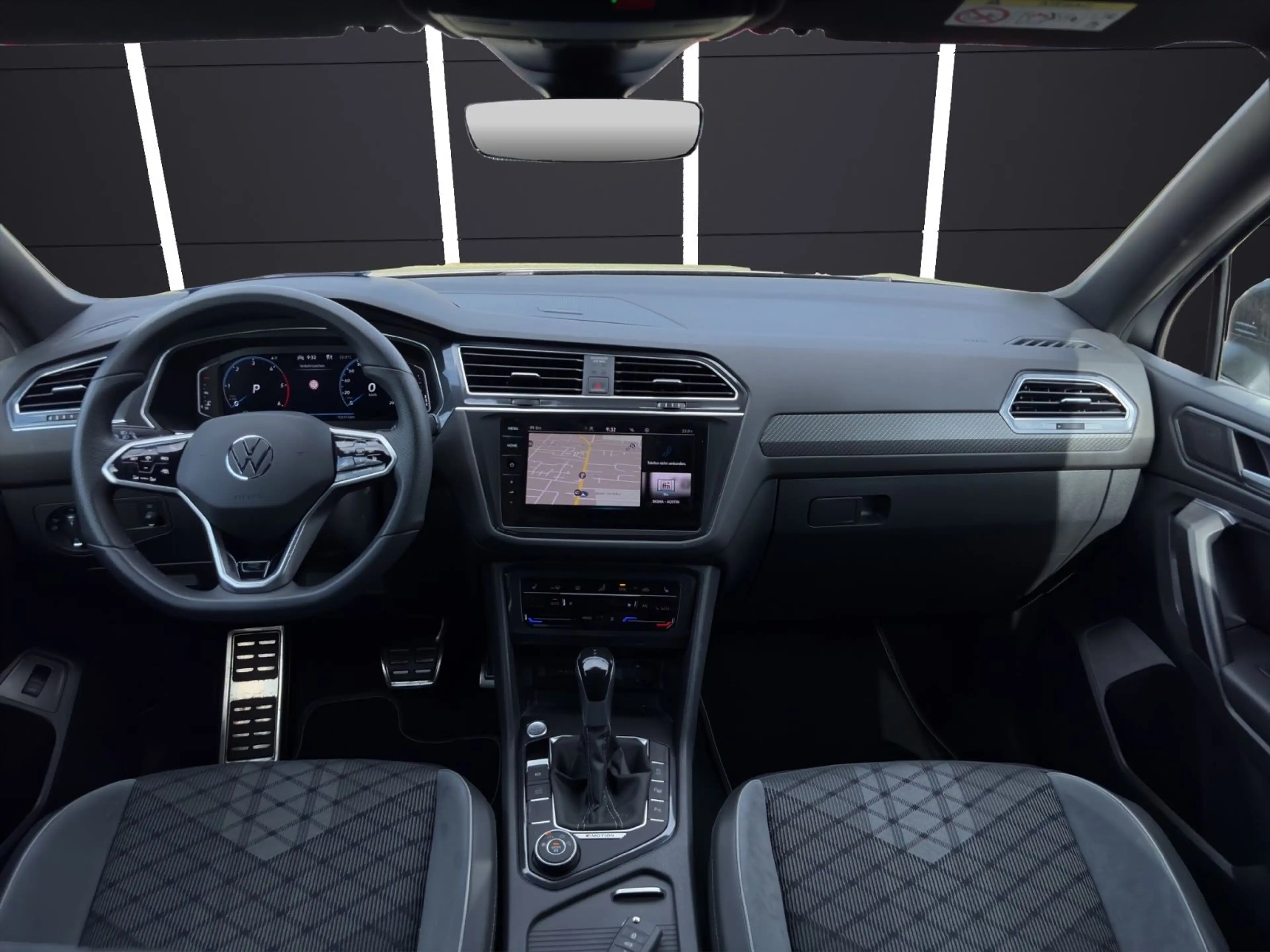 Volkswagen Tiguan Allspace R-Line 4Motion *7 Sitzer*AHK* — photo 8