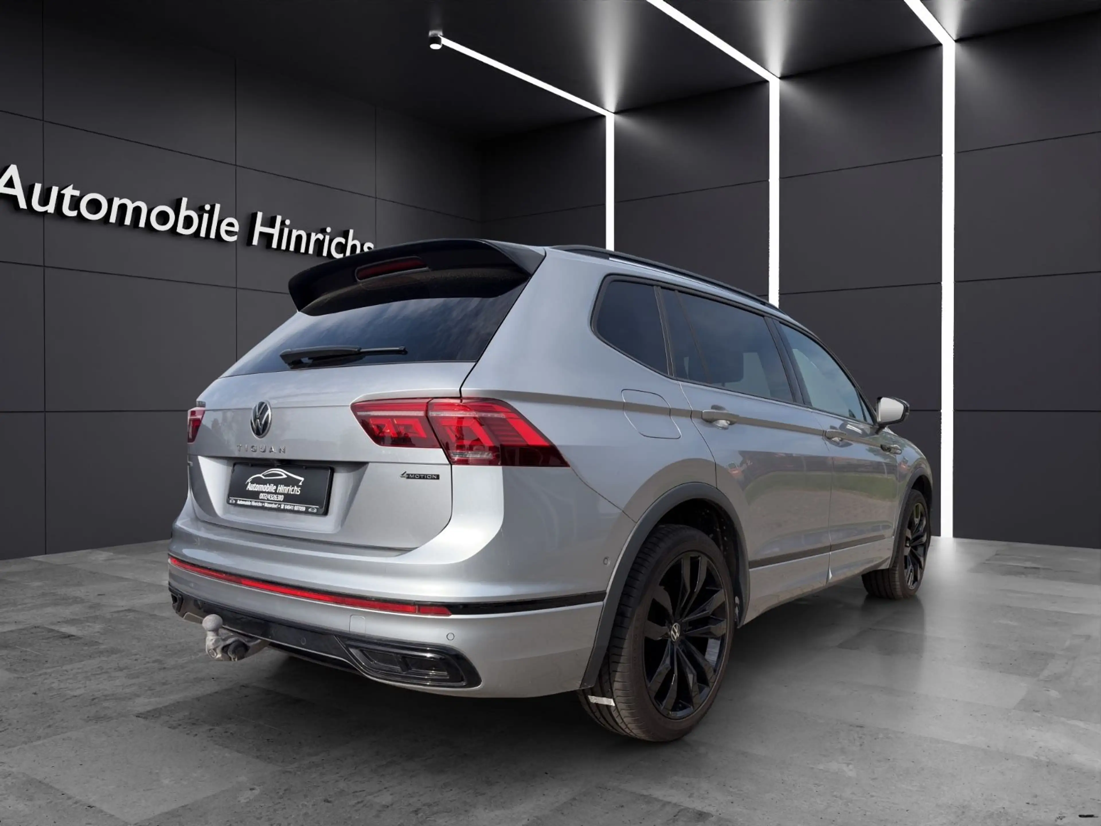 Volkswagen Tiguan Allspace R-Line 4Motion *7 Sitzer*AHK* — photo 3