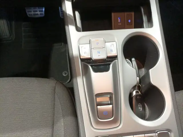 Hyundai Kona view 13