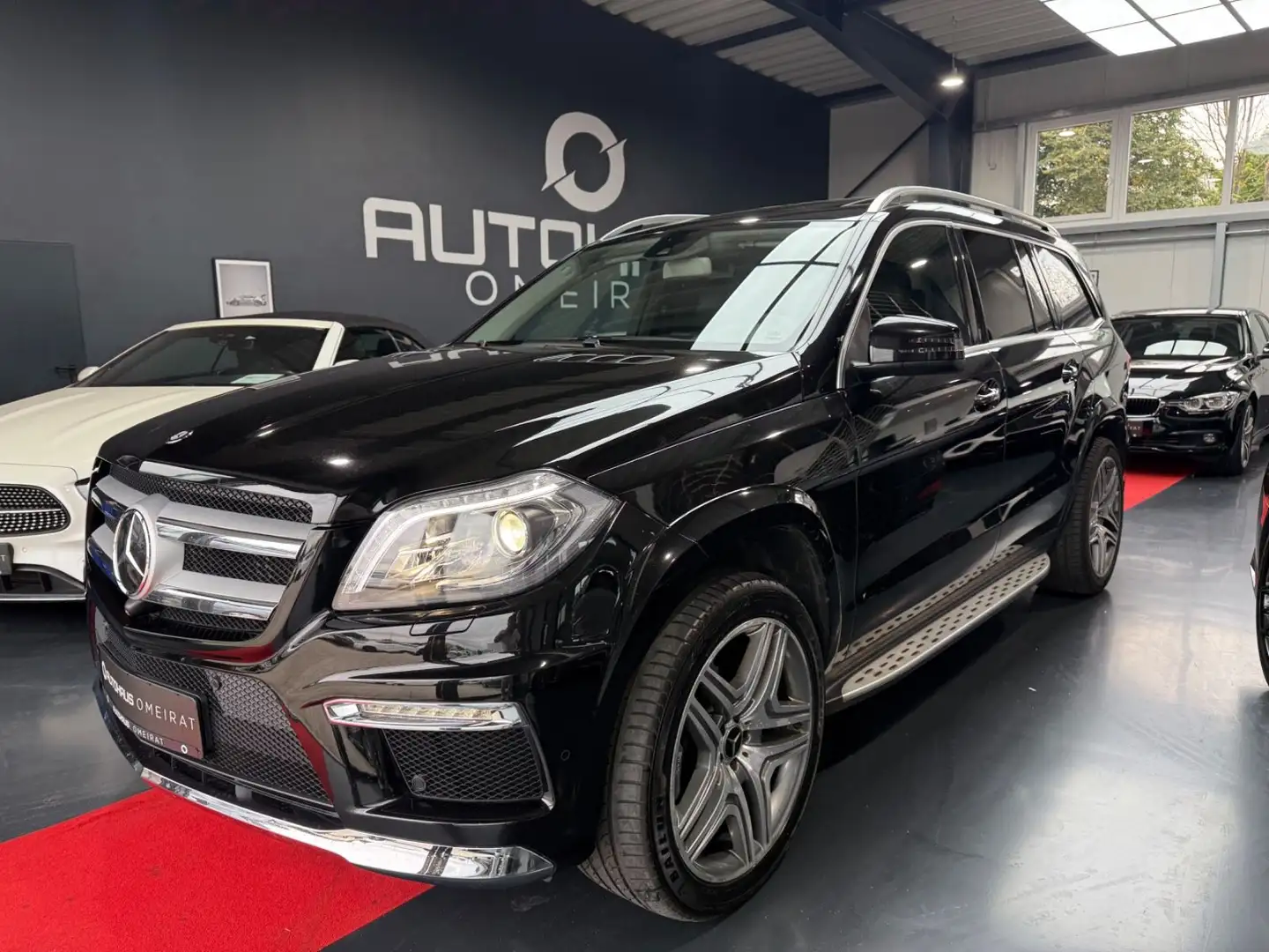Mercedes-Benz GL 350 4M AMG Paket7-Sitze/Distronic/TV/360°/H&K Noir - 1