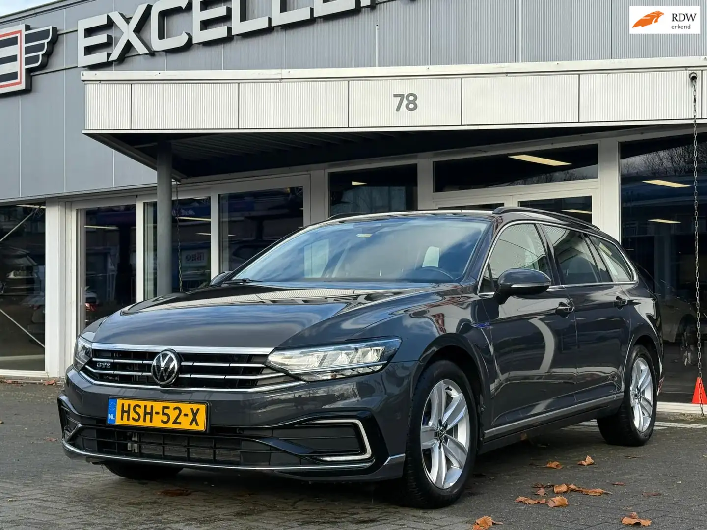 Volkswagen Passat Variant 1.4 TSI PHEV GTE Business Grau - 1