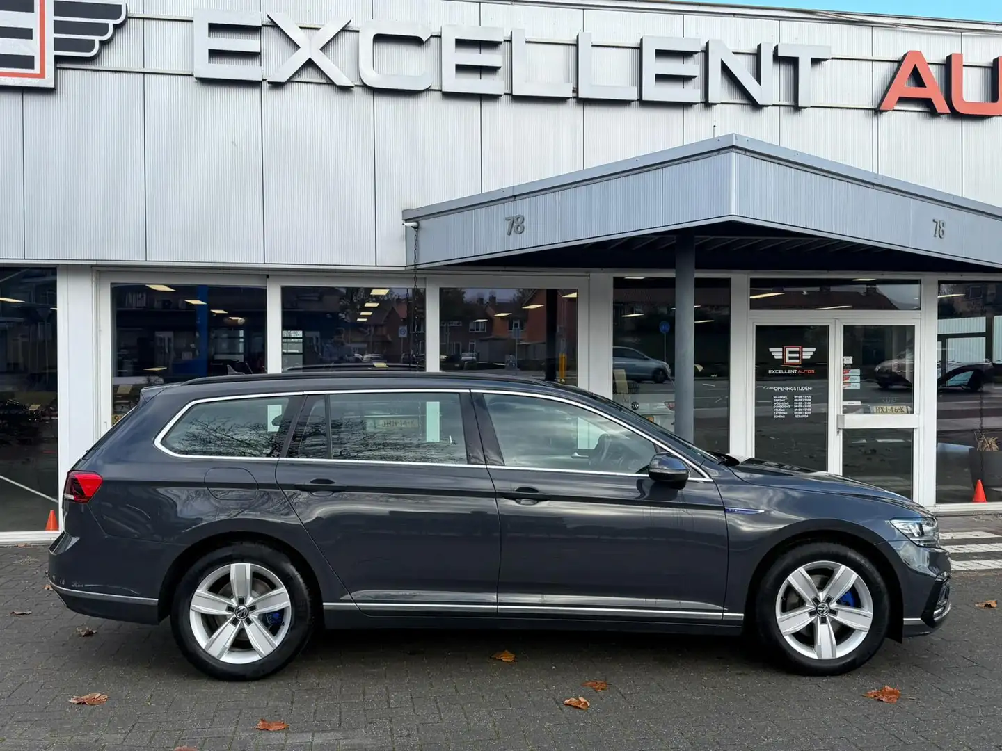Volkswagen Passat Variant 1.4 TSI PHEV GTE Business Grau - 2
