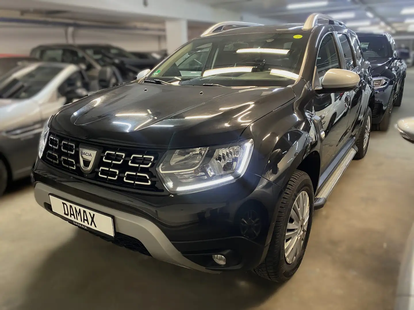 Dacia Duster Adventure*360° KAM*NAVI Noir - 1