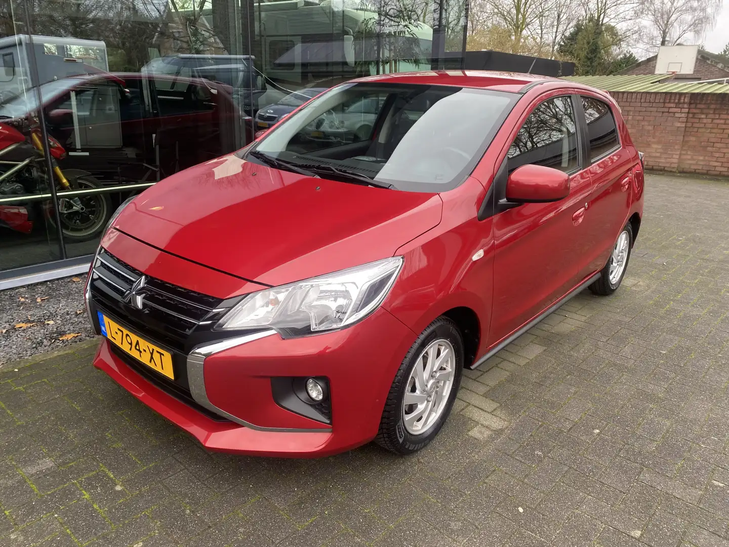 Mitsubishi Space Star 1.2 Intense Piros - 2