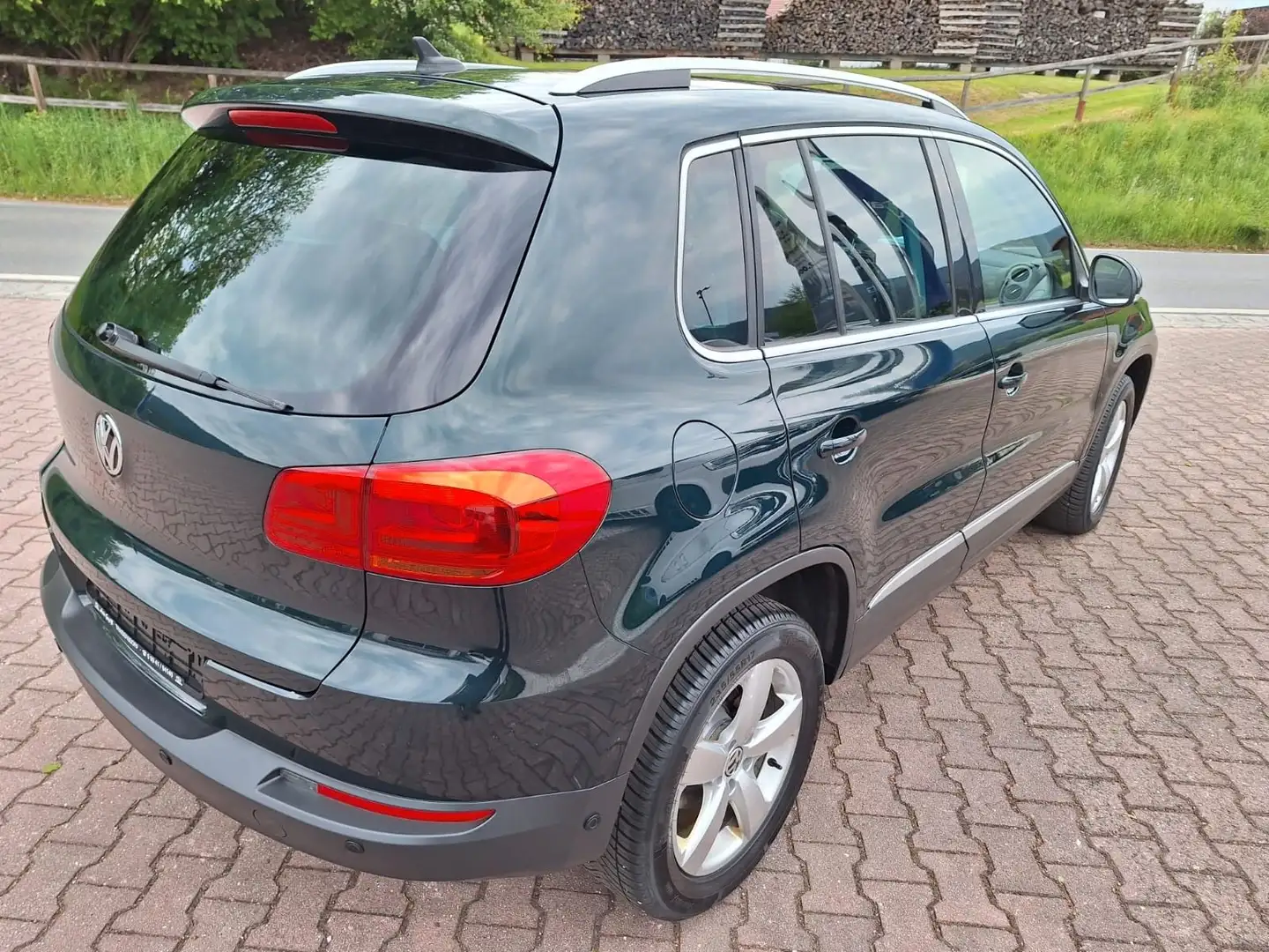 Volkswagen Tiguan Sport & Style 4Motion Groen - 2