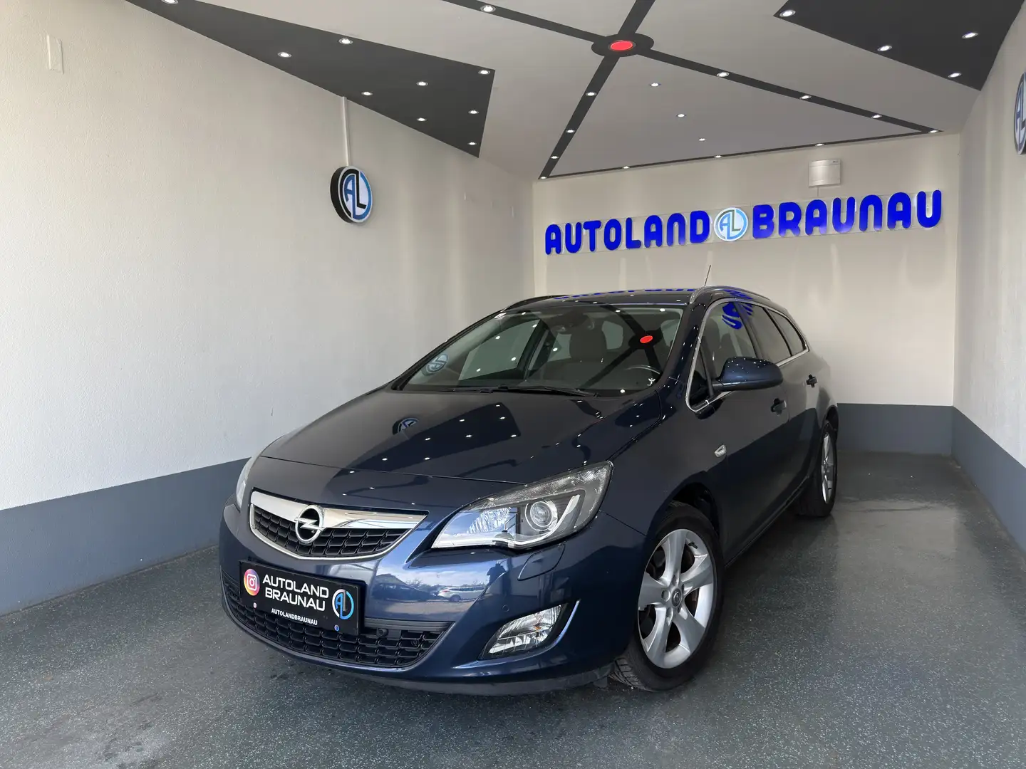 Opel Astra Astra 1.7 CDTI DPF Sports Tourer Design Edition - 1