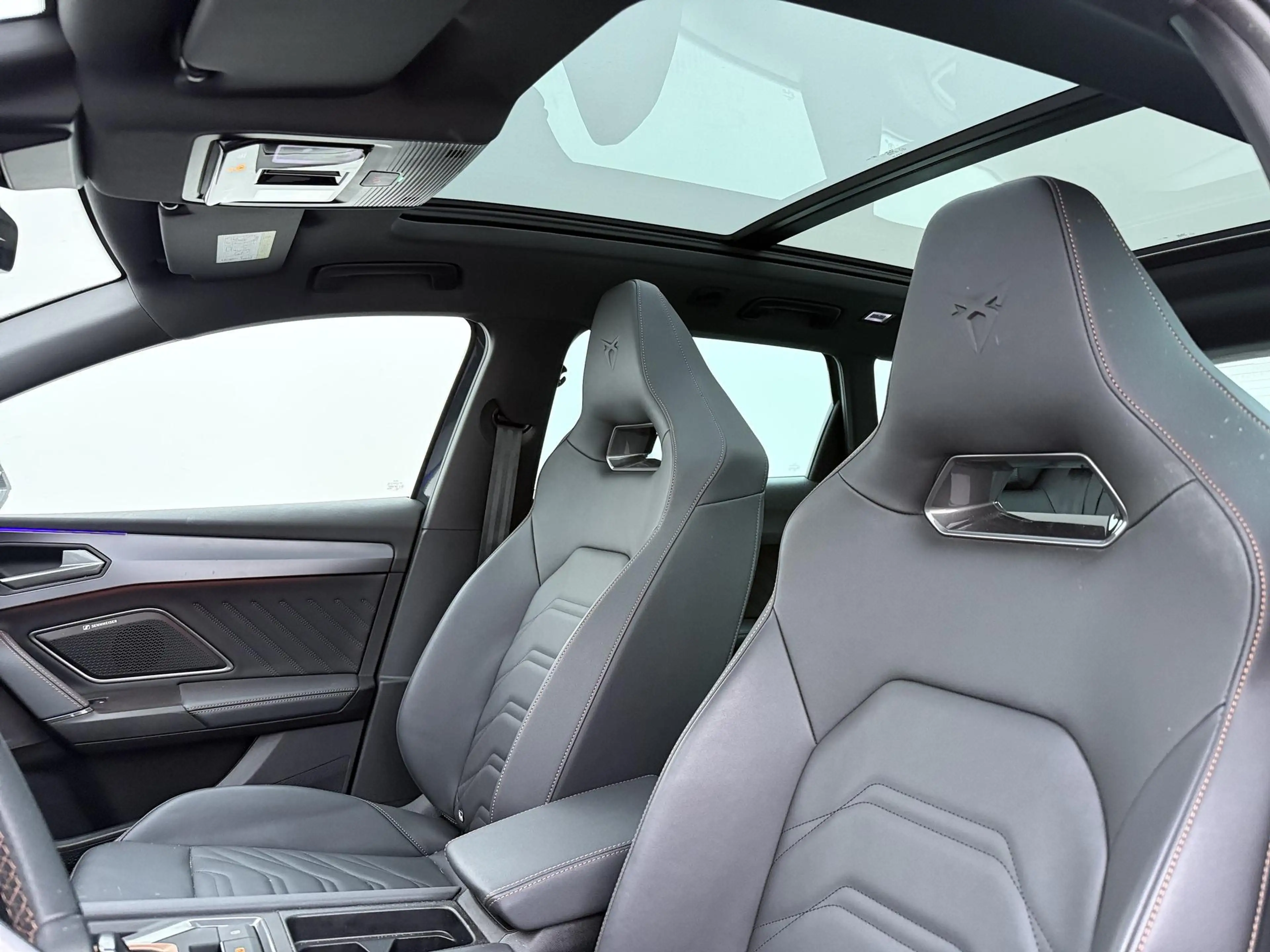 CUPRA Leon Sportstourer 1.5 TSI e-Hybrid VZ Performance | Pan — photo 7