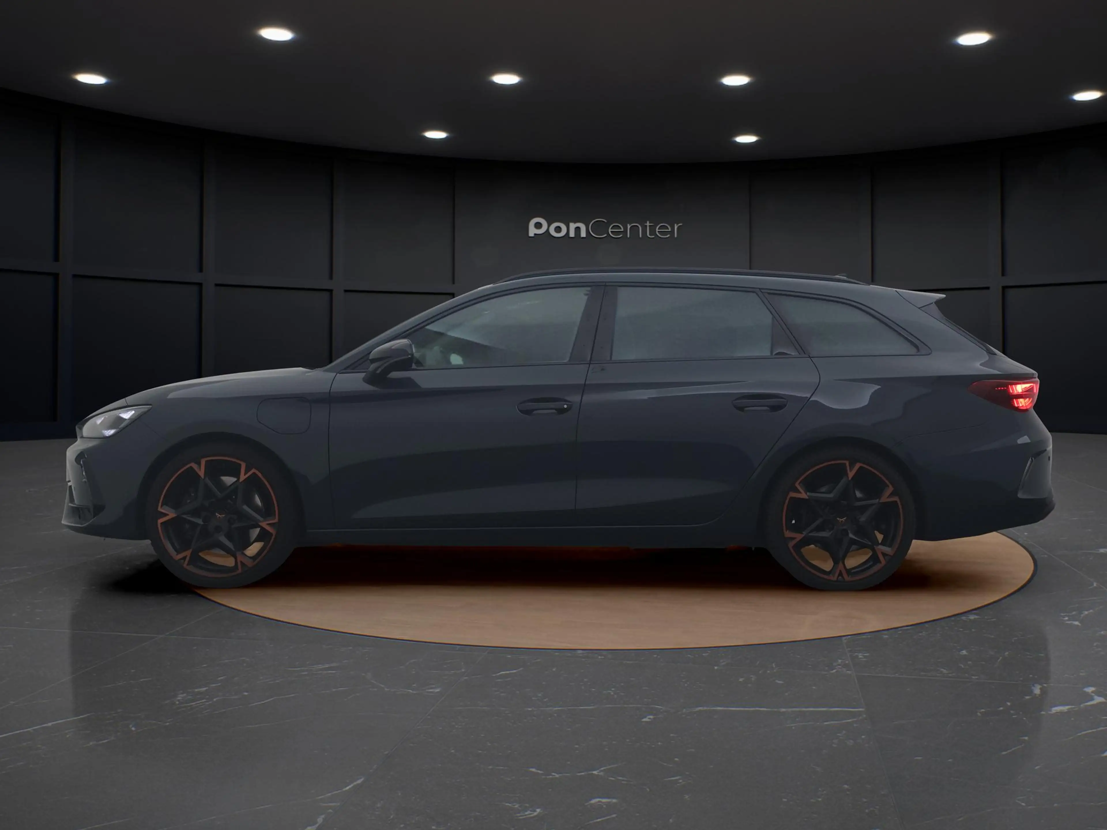 CUPRA Leon Sportstourer 1.5 TSI e-Hybrid VZ Performance | Pan — photo 6