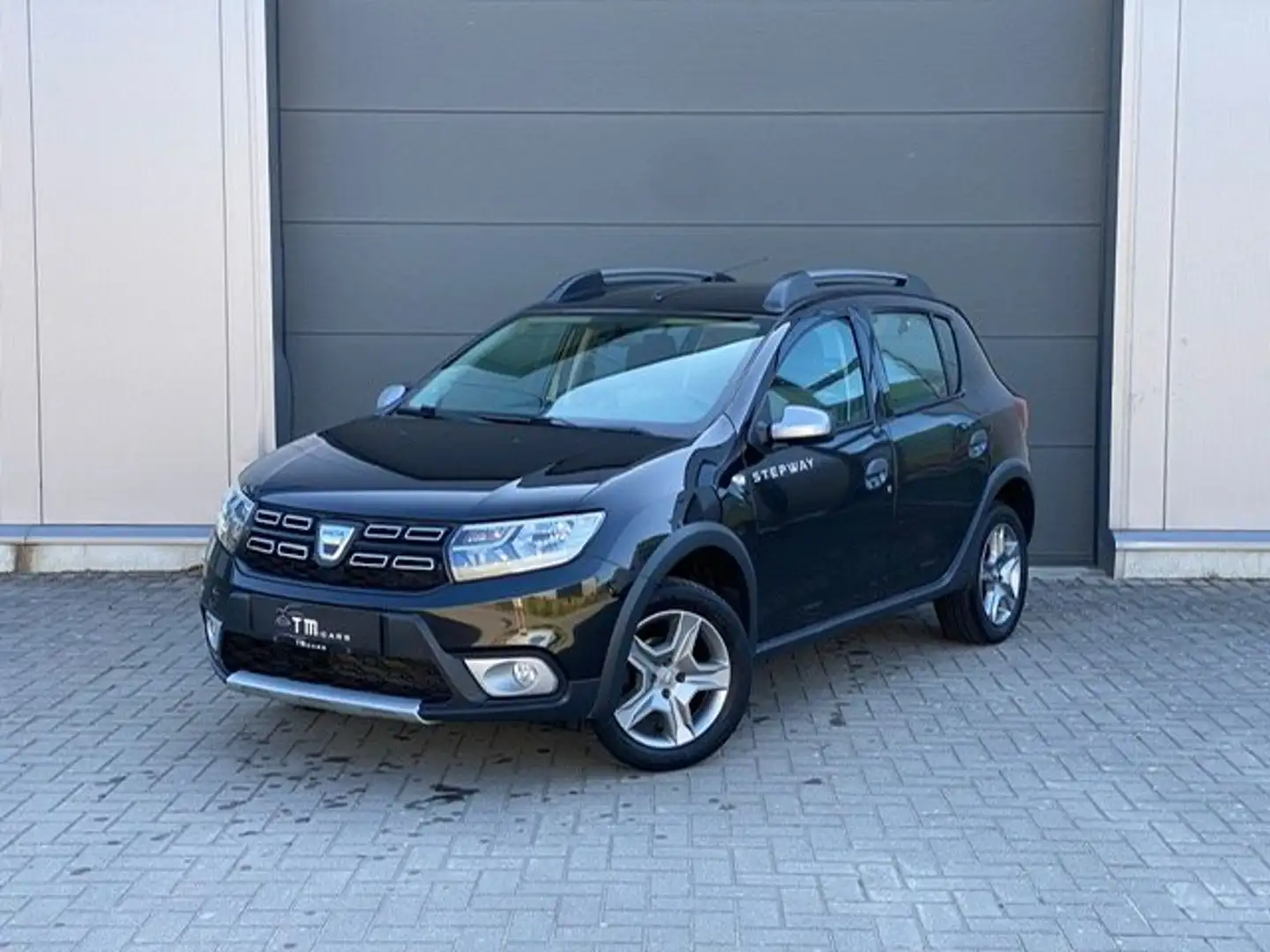 Dacia Sandero Stepway 0.9 TCe Plus (EU6.2) Zwart - 1