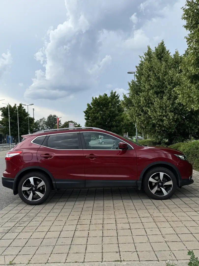 Nissan Qashqai 1.6 dCi Xtronic N-Connecta - 1