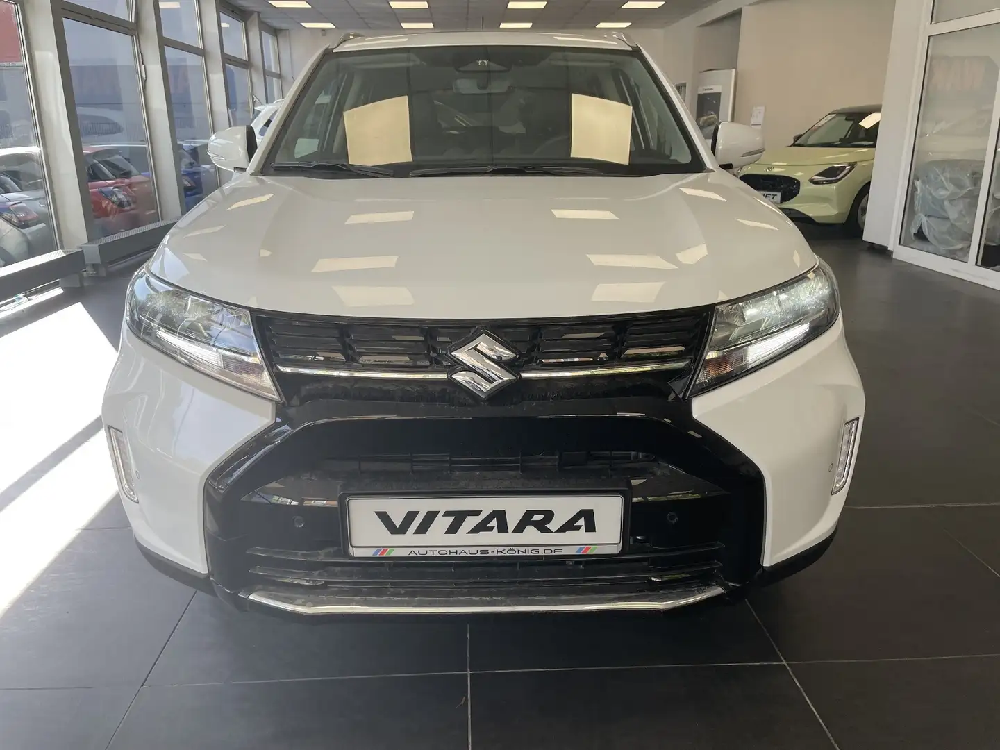 Suzuki Vitara AUTOMATIK ALLRAD COMFORT+ Weiß - 2