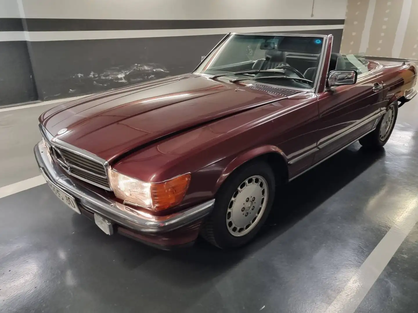 Mercedes-Benz 500 SL Modelo 107 Hnědá - 1