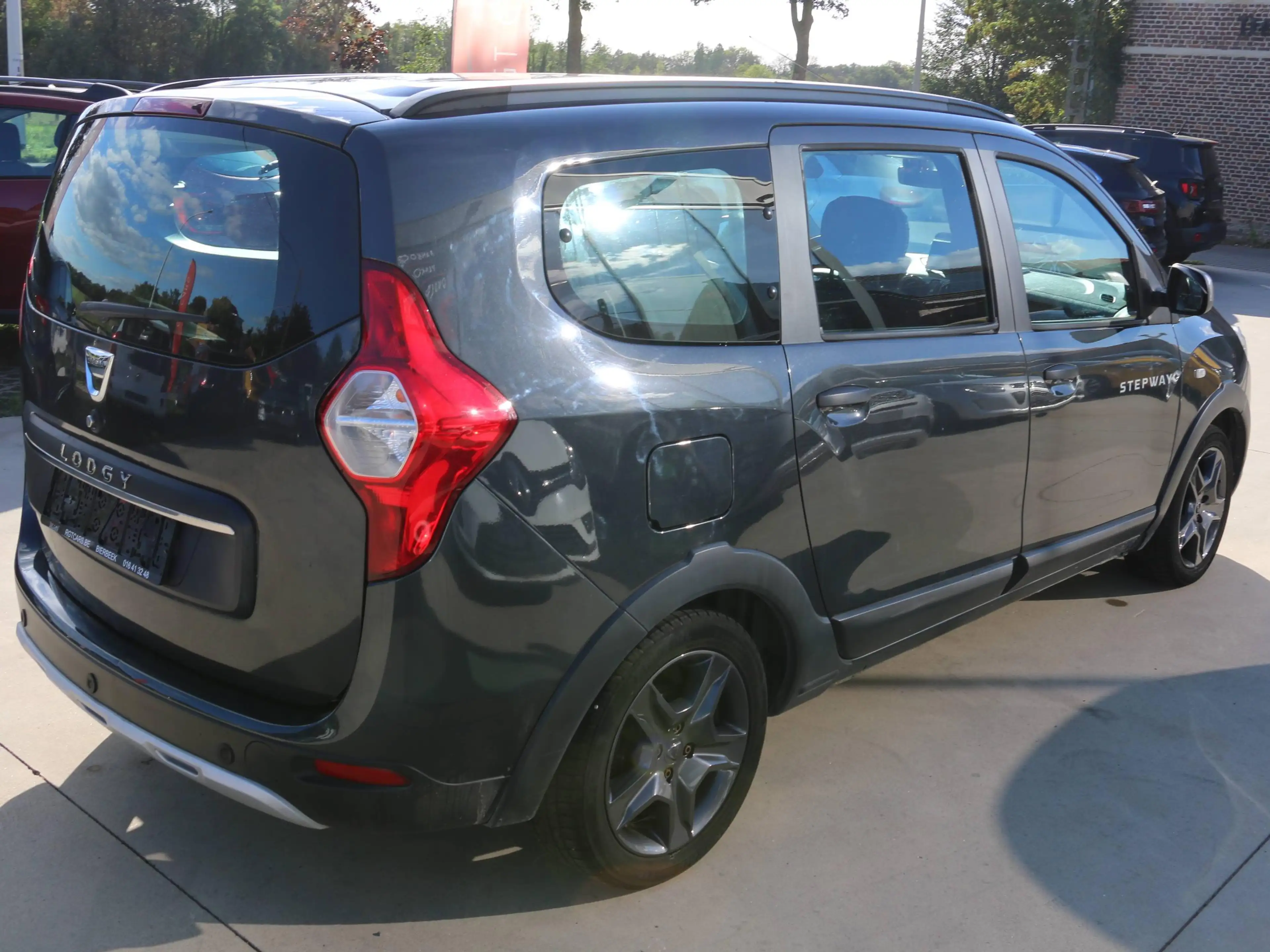 Dacia Lodgy Stepway 1.2 TCe Explorer 7pl. + 1 JAAR GARA?NTIE TRAXIO — photo 6