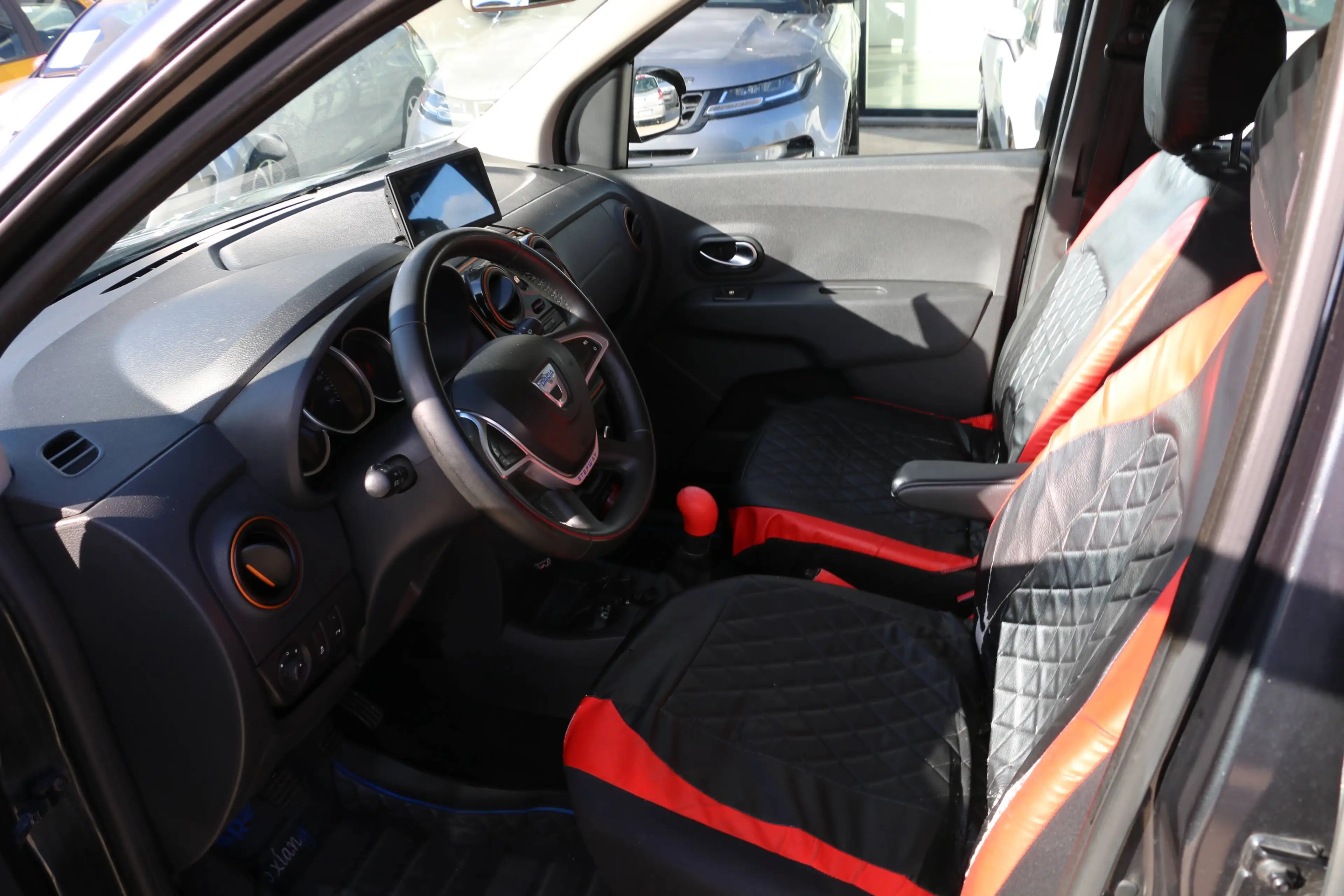Dacia Lodgy Stepway 1.2 TCe Explorer 7pl. + 1 JAAR GARA?NTIE TRAXIO — photo 9
