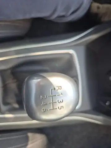 Peugeot 308 view 15