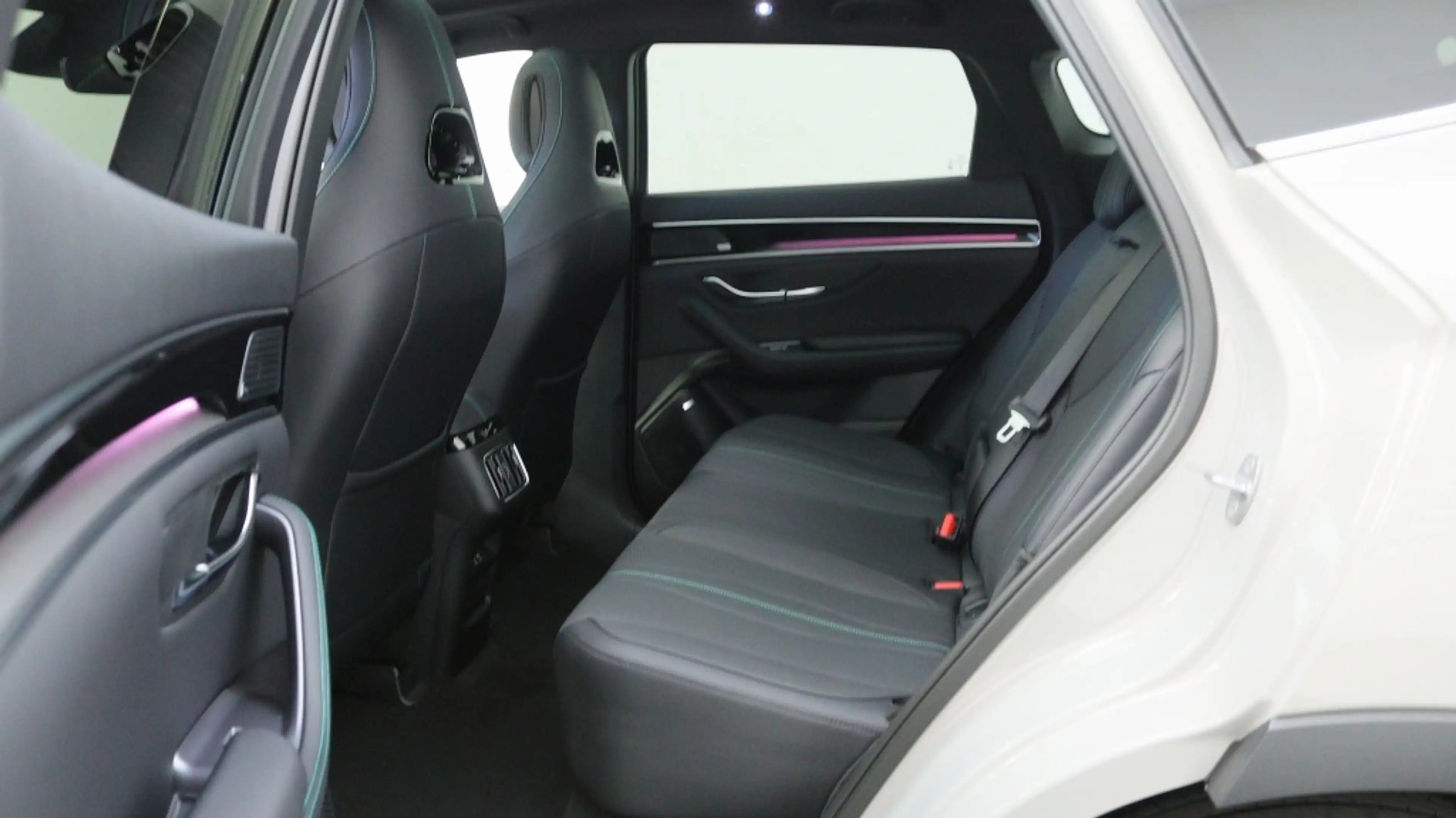 BYD Seal U 1.5 DM-i FWD Boost | Incl. € 3.000 ACTIE — photo 15