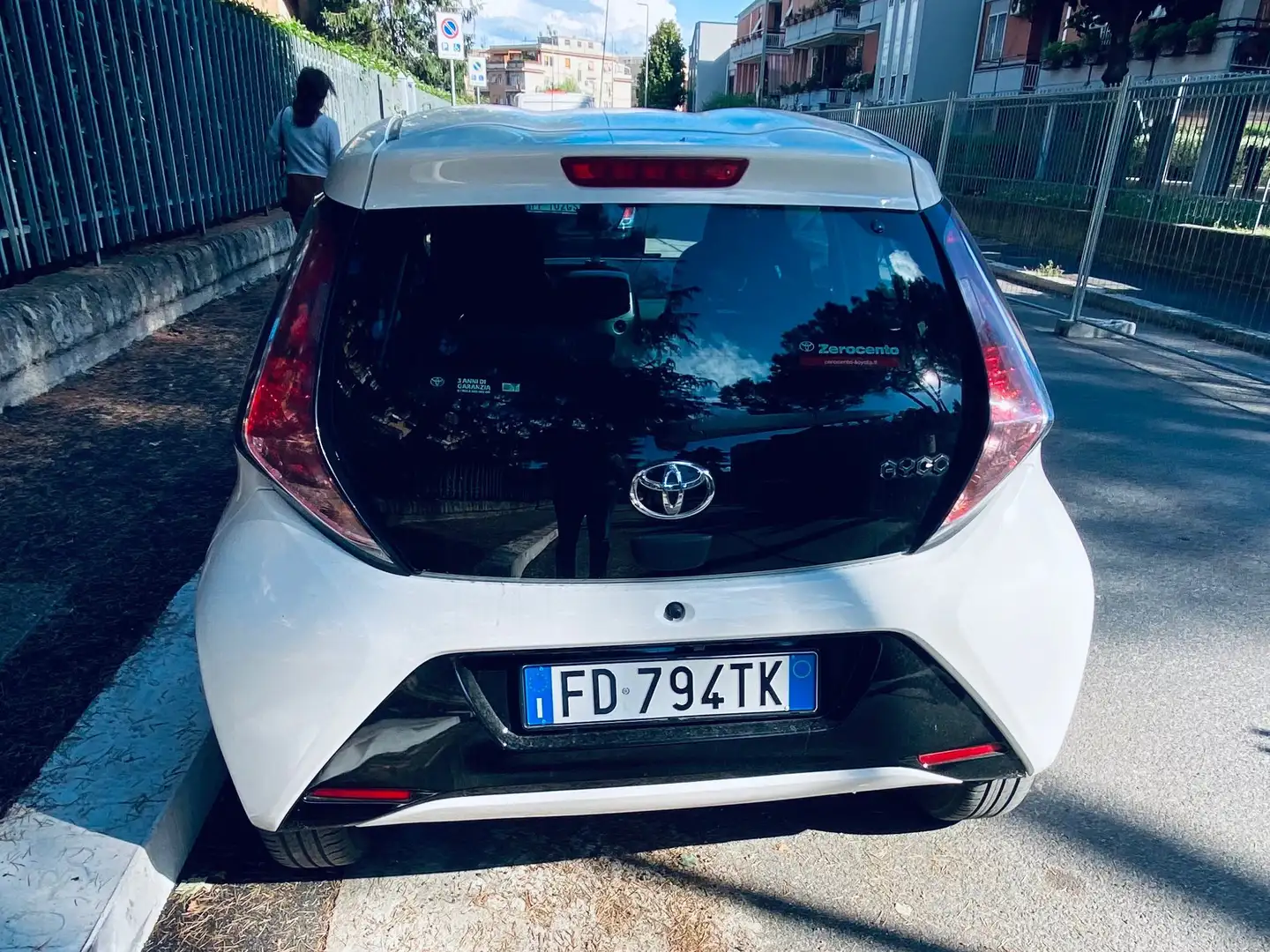 Toyota Aygo Aygo II 2014 5p 1.0 x-play Bianco - 1