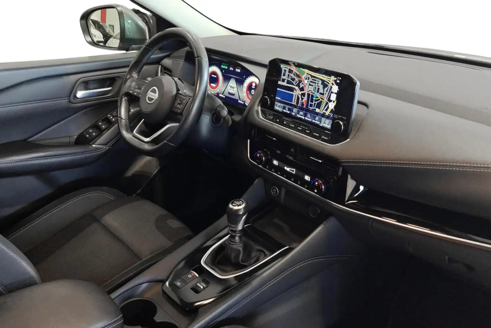 Nissan Qashqai MHEV 103KW N-Connecta - incl 2 jaar KARE Gris - 2