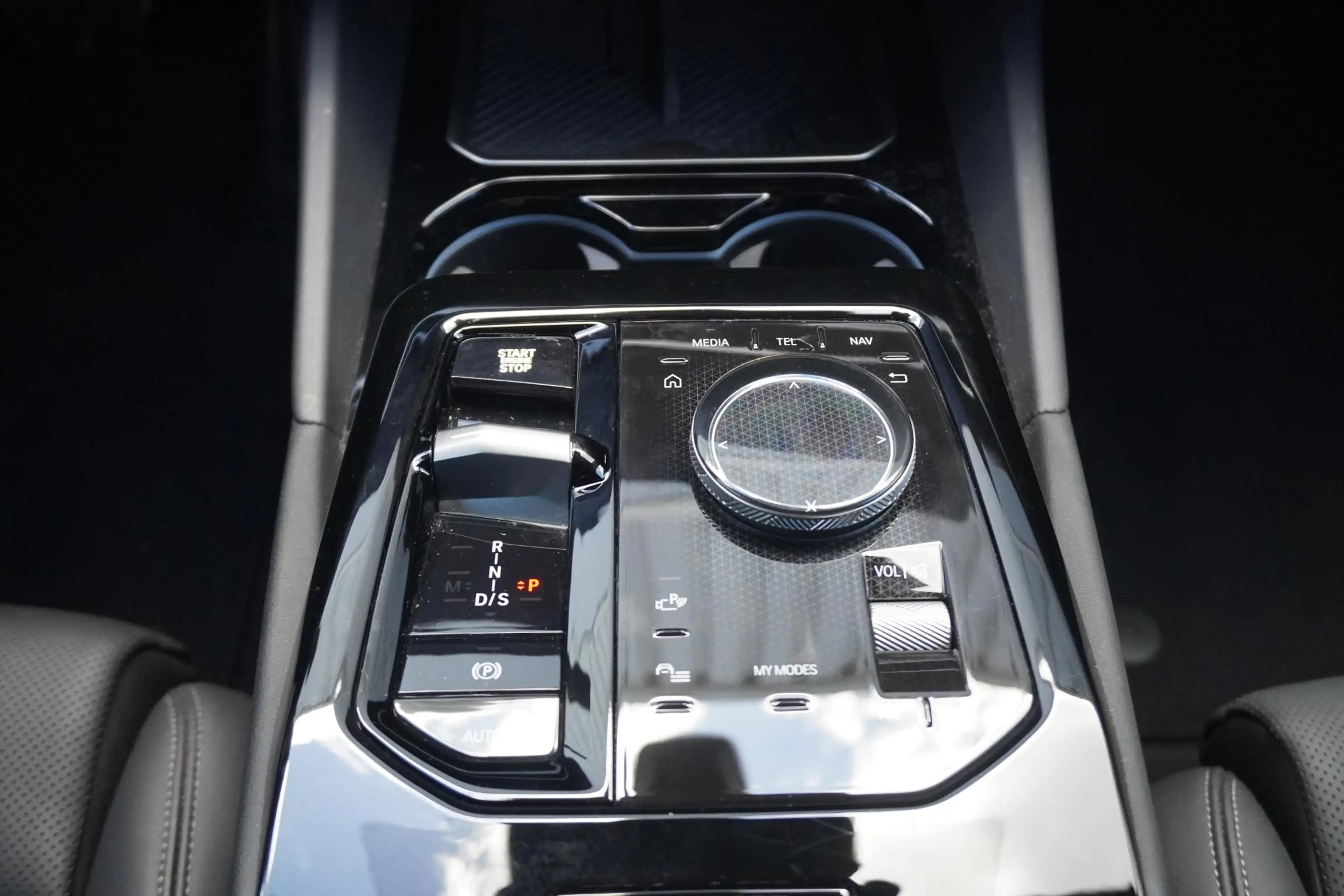 BMW 530 5 Serie Sedan 530e | M Sportpakket Pro | Harman Ka — photo 14