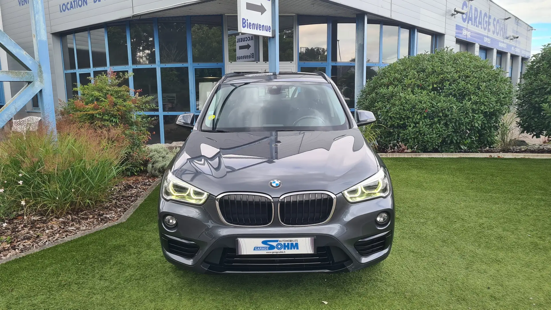 BMW X1 (F48) XDRIVE18DA 150CH LOUNGE Grijs - 2