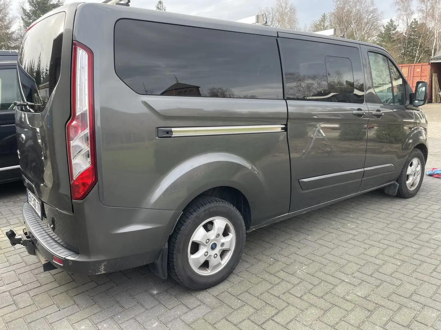Ford Tourneo Custom Tourneo Custom 310 L2H1 2.0 TDCi 170 S Grijs - 2