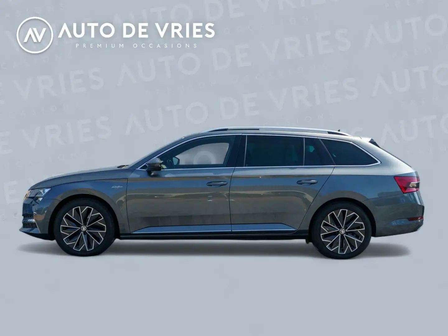 Skoda Superb Combi 1.4 TSI iV 218pk Laurin & Klement | Leder | Grijs - 2